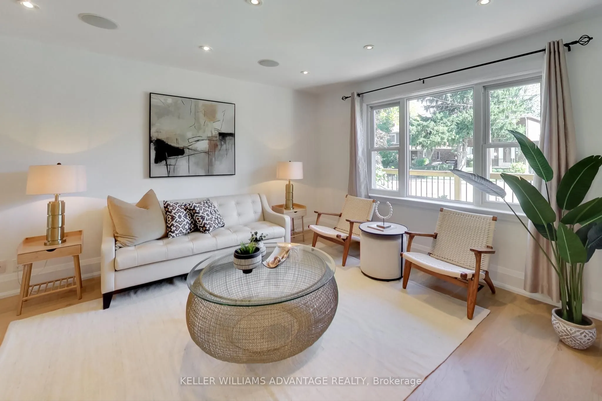 28 Avalon Boulevard