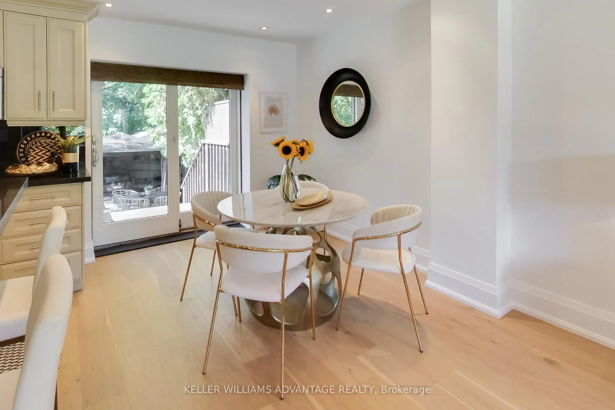 28 Avalon Boulevard
