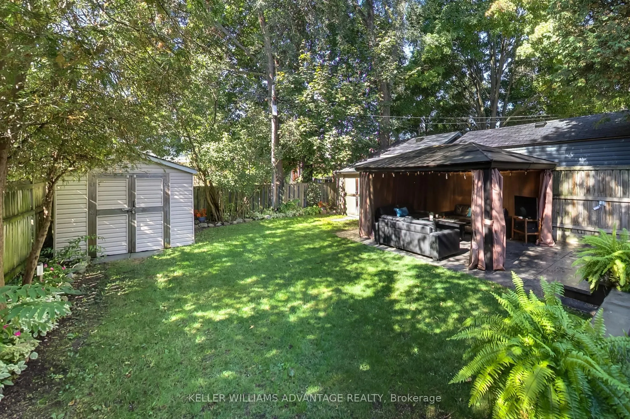 28 Avalon Boulevard