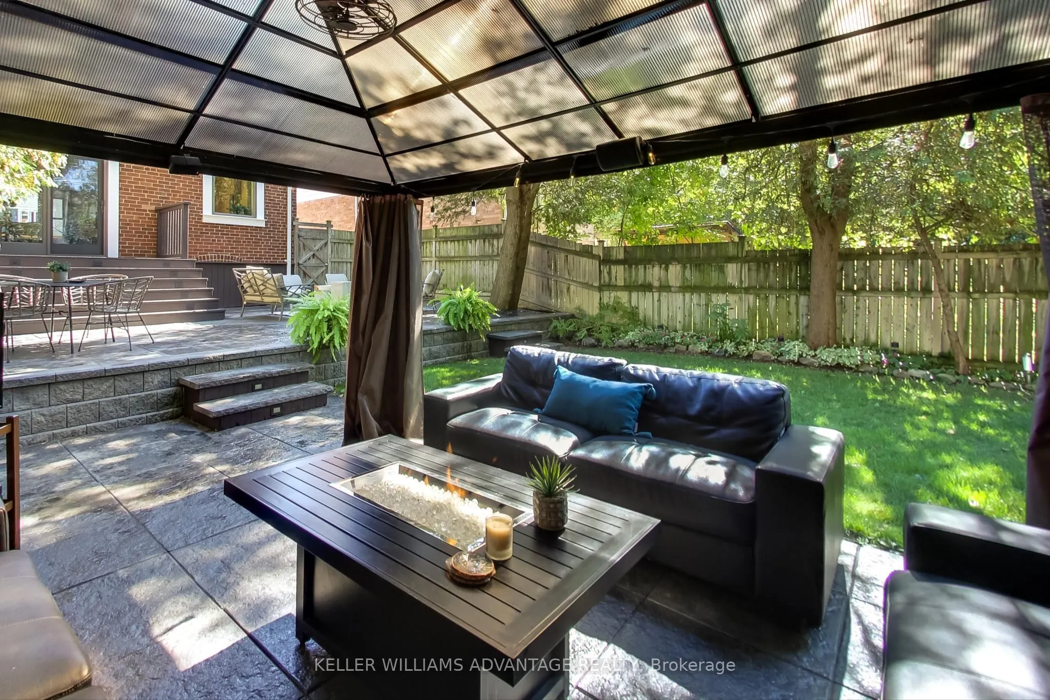 28 Avalon Boulevard