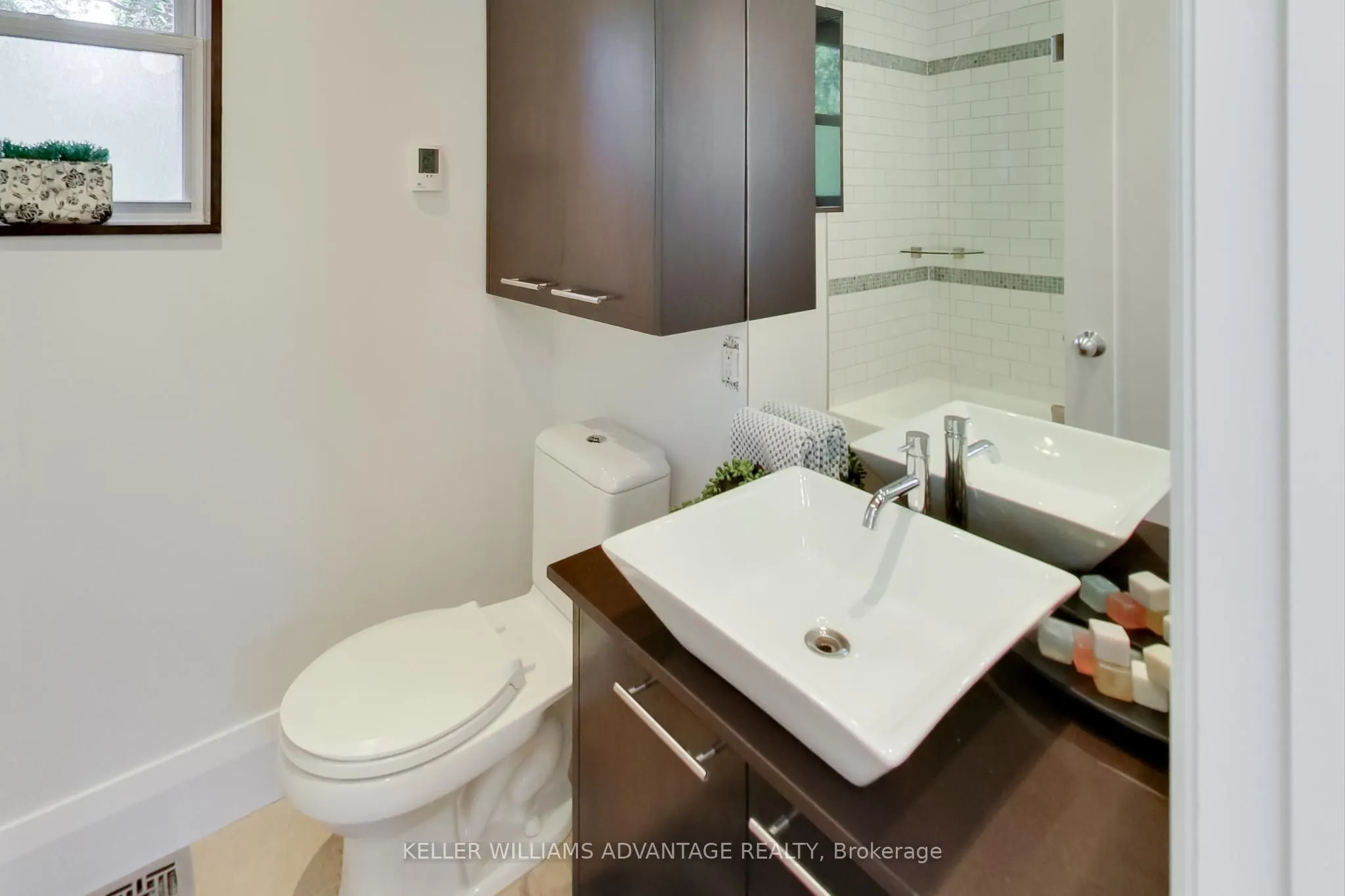 28 Avalon Boulevard