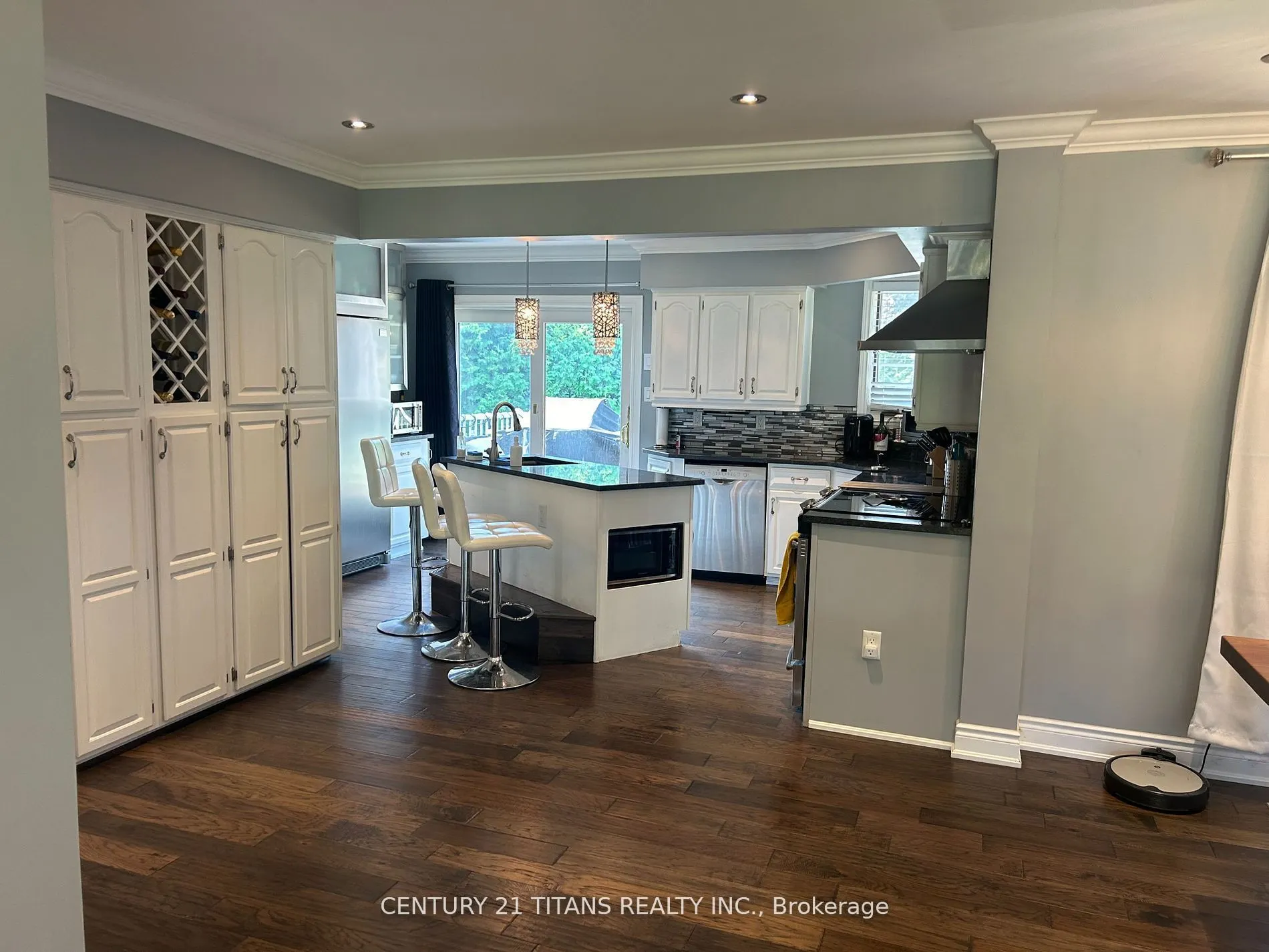 349 Carnaby Court, #Main