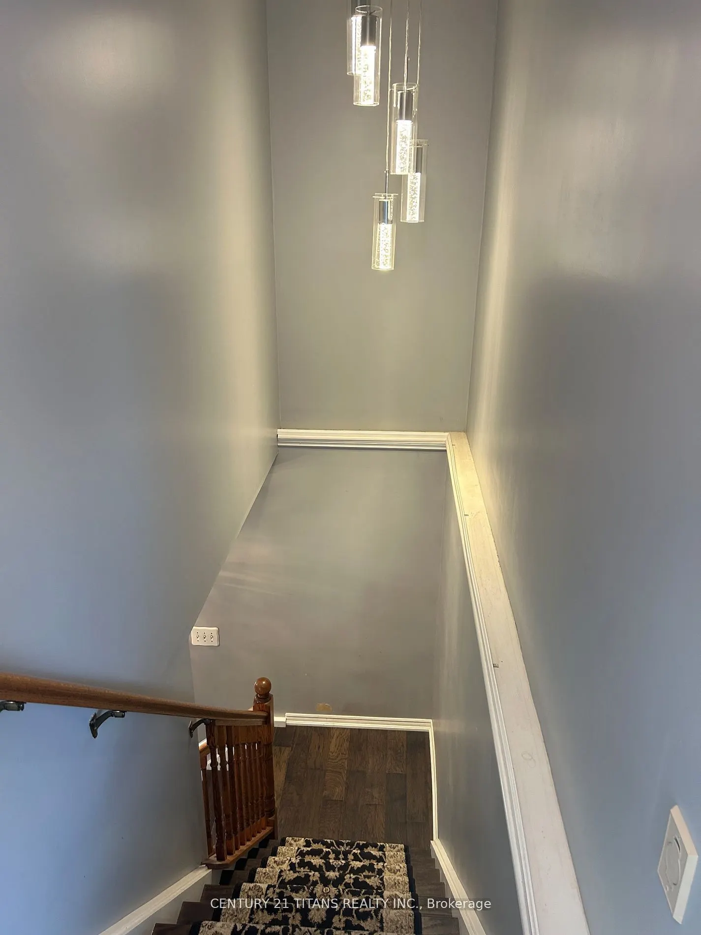 349 Carnaby Court, #Main