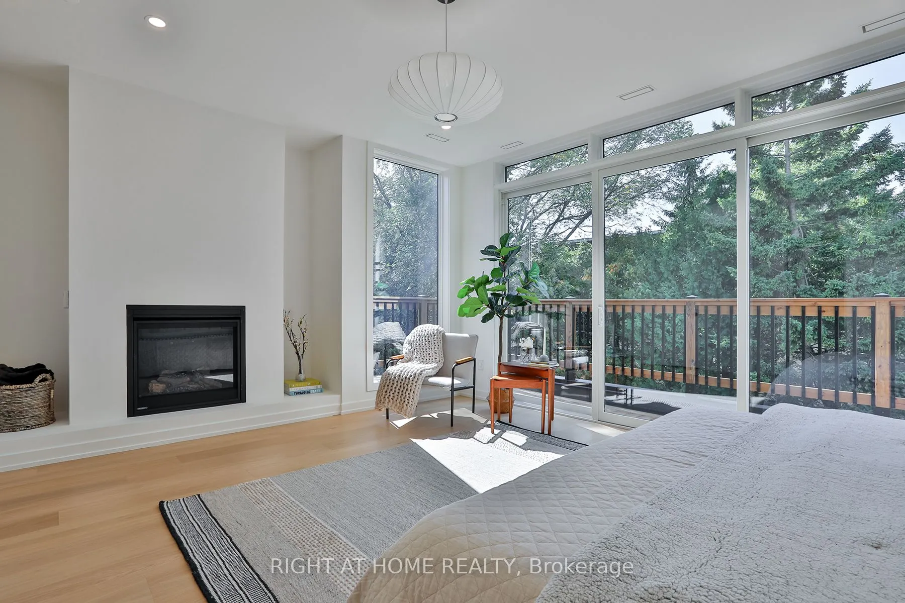 60 Winnifred Avenue