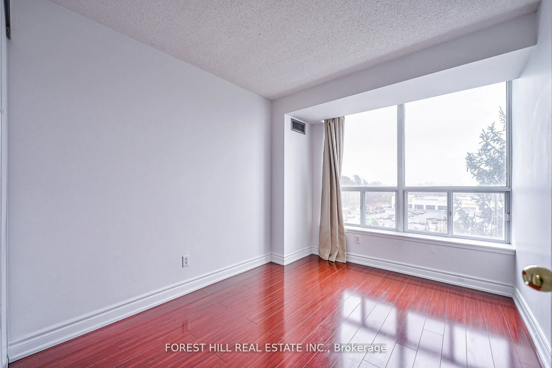 400 McLevin Avenue, #610