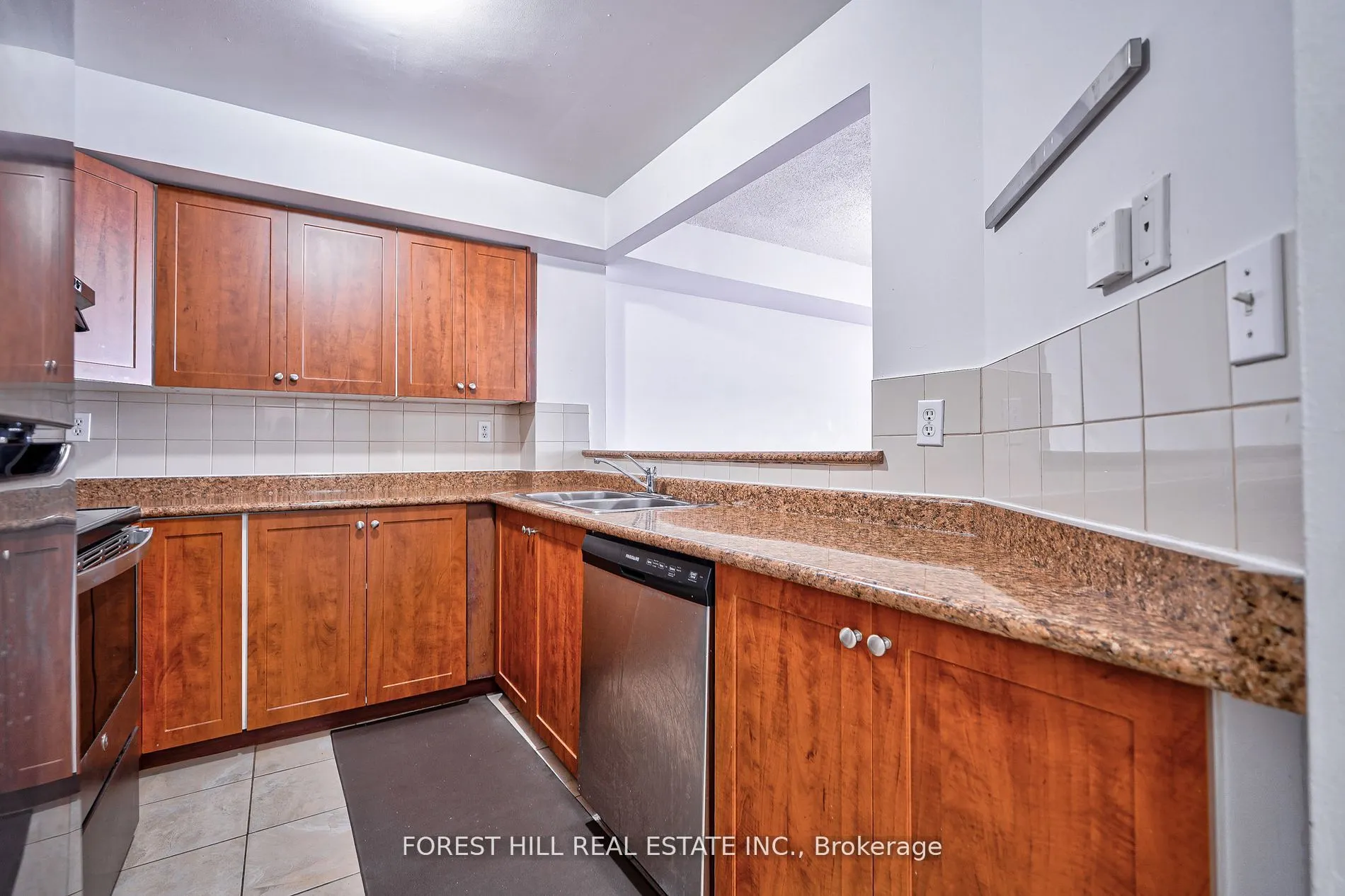 400 McLevin Avenue, #610