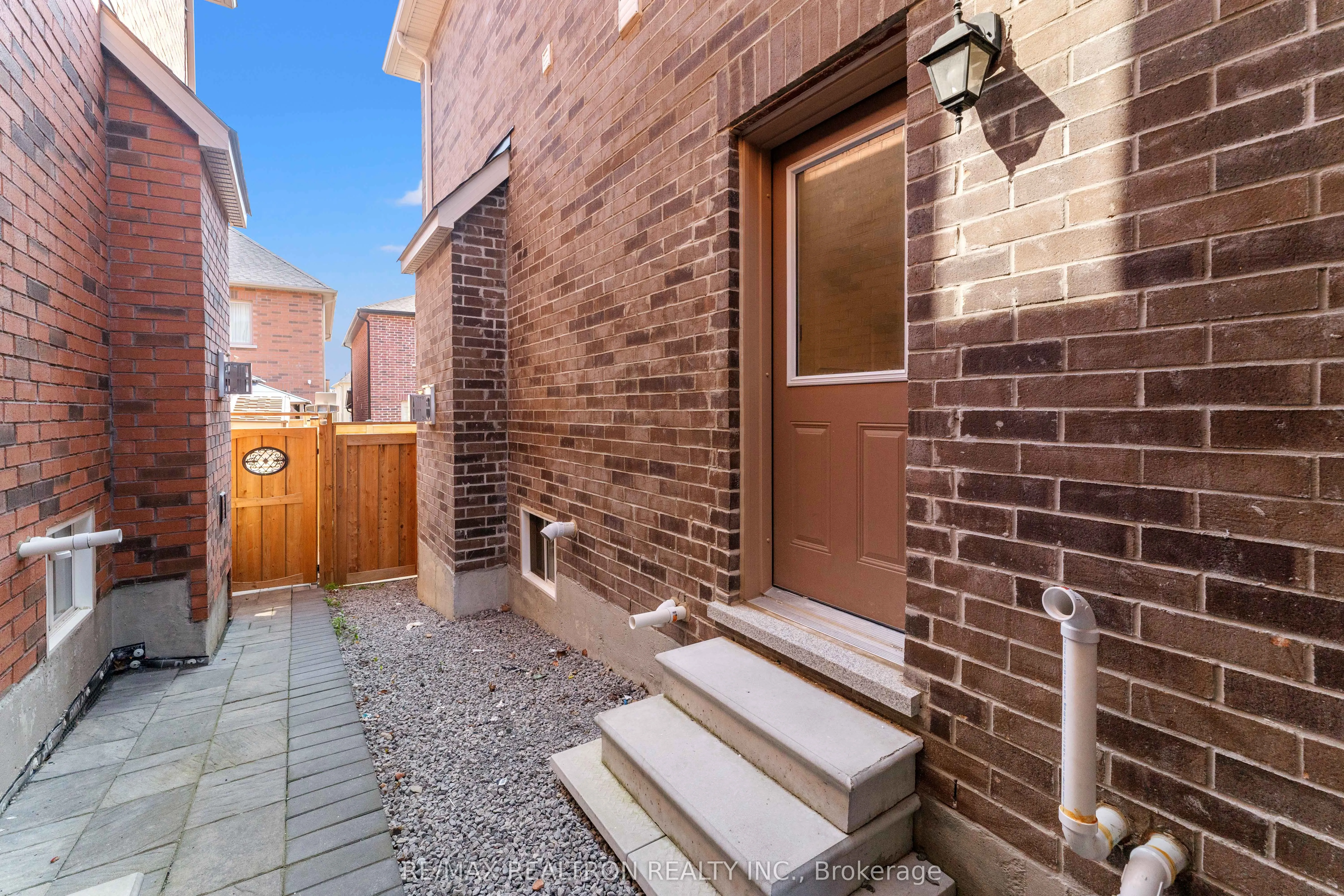 2657 Sapphire Drive