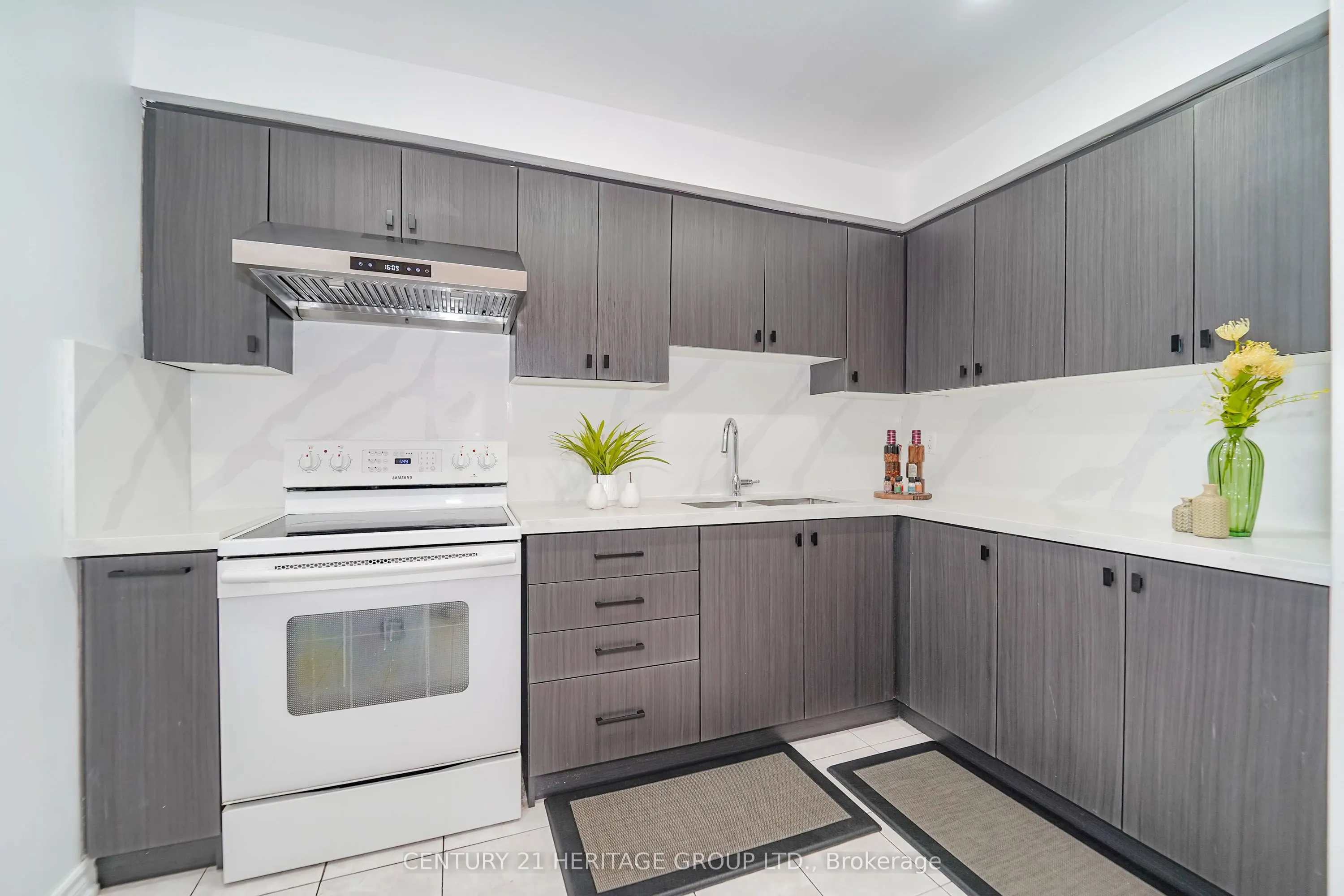 90 Wingarden Court, #176