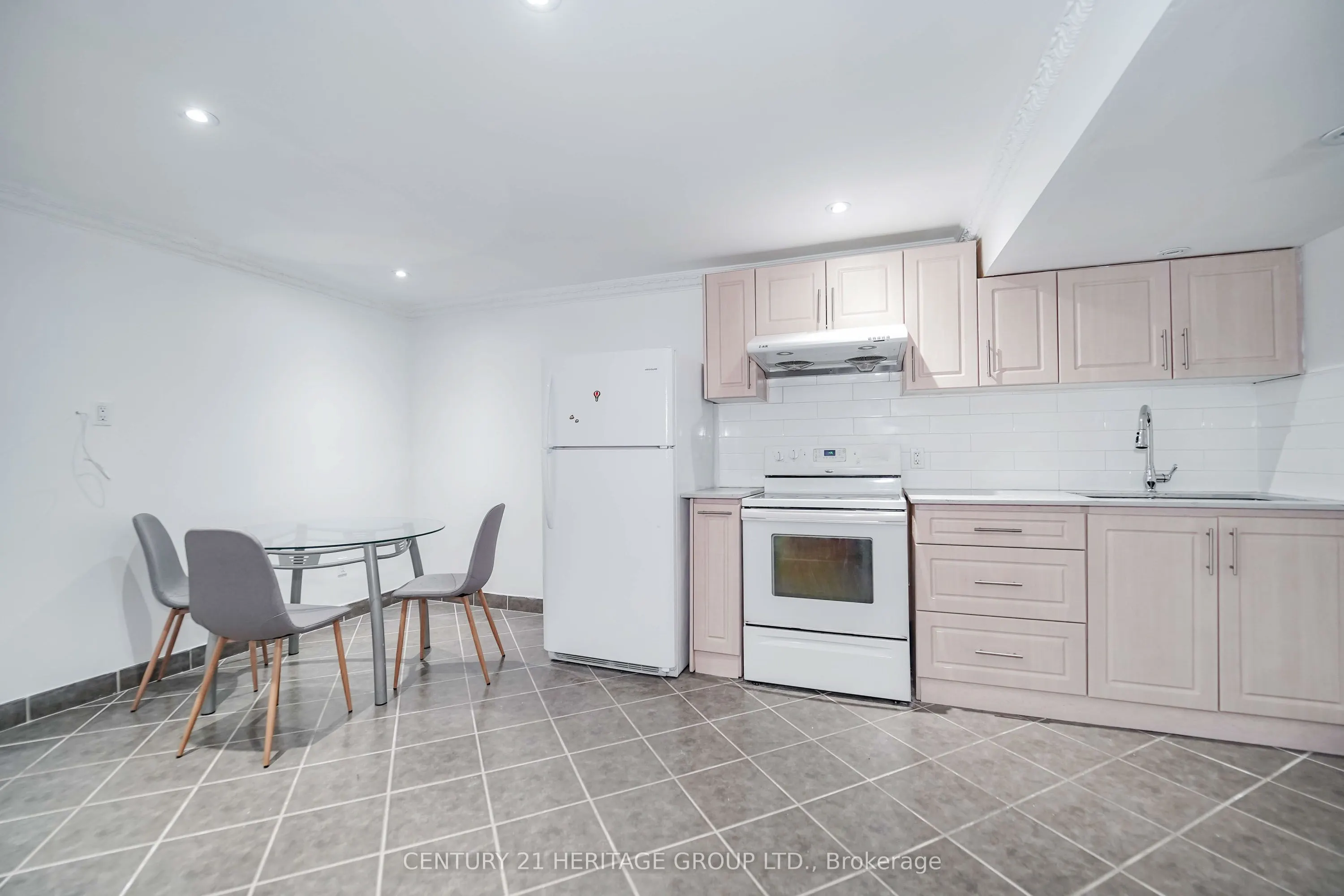 90 Wingarden Court, #176
