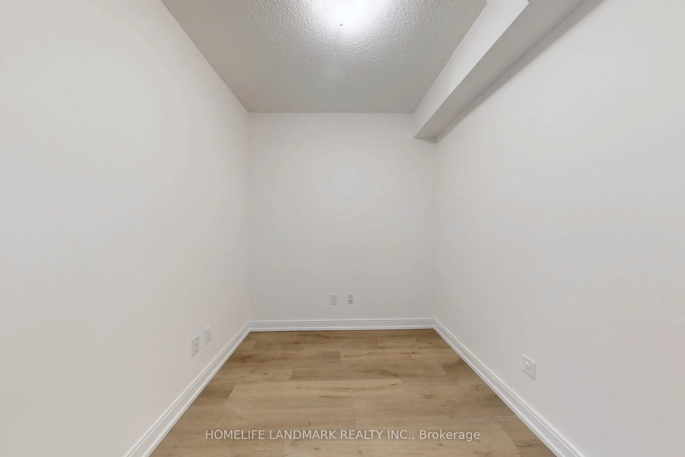 255 Village Green Square, #2106