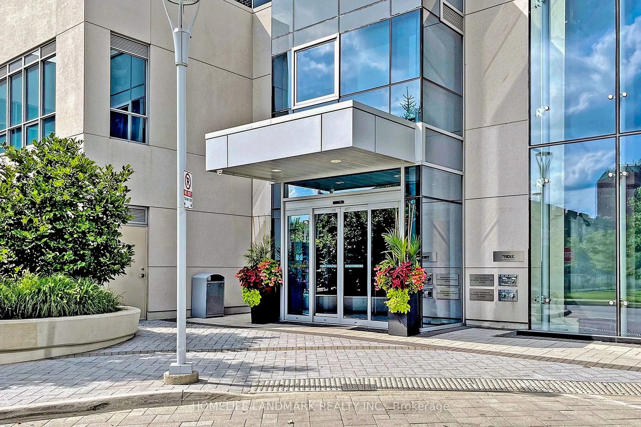 255 Village Green Square, #2106