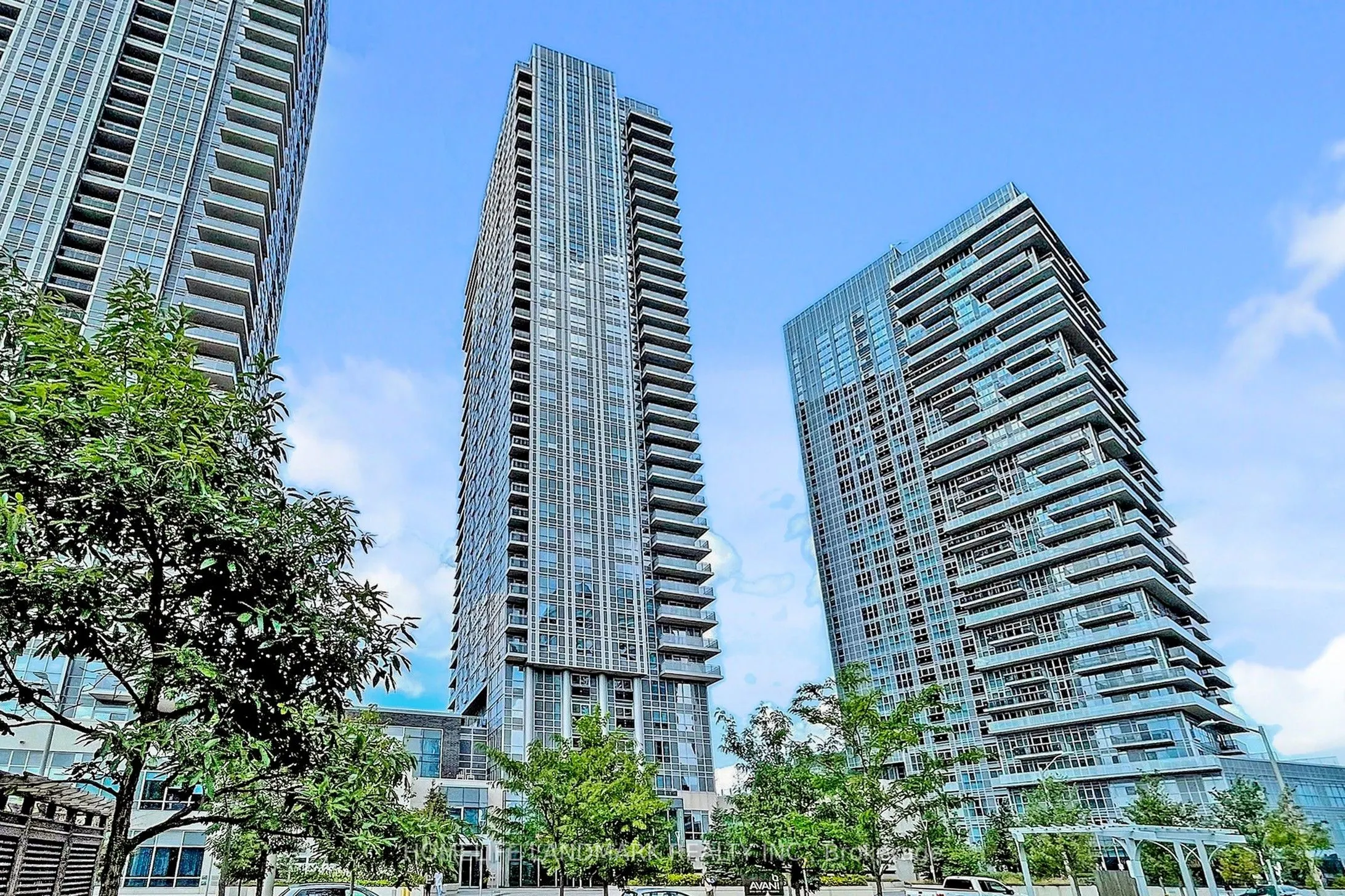 255 Village Green Square, #2106
