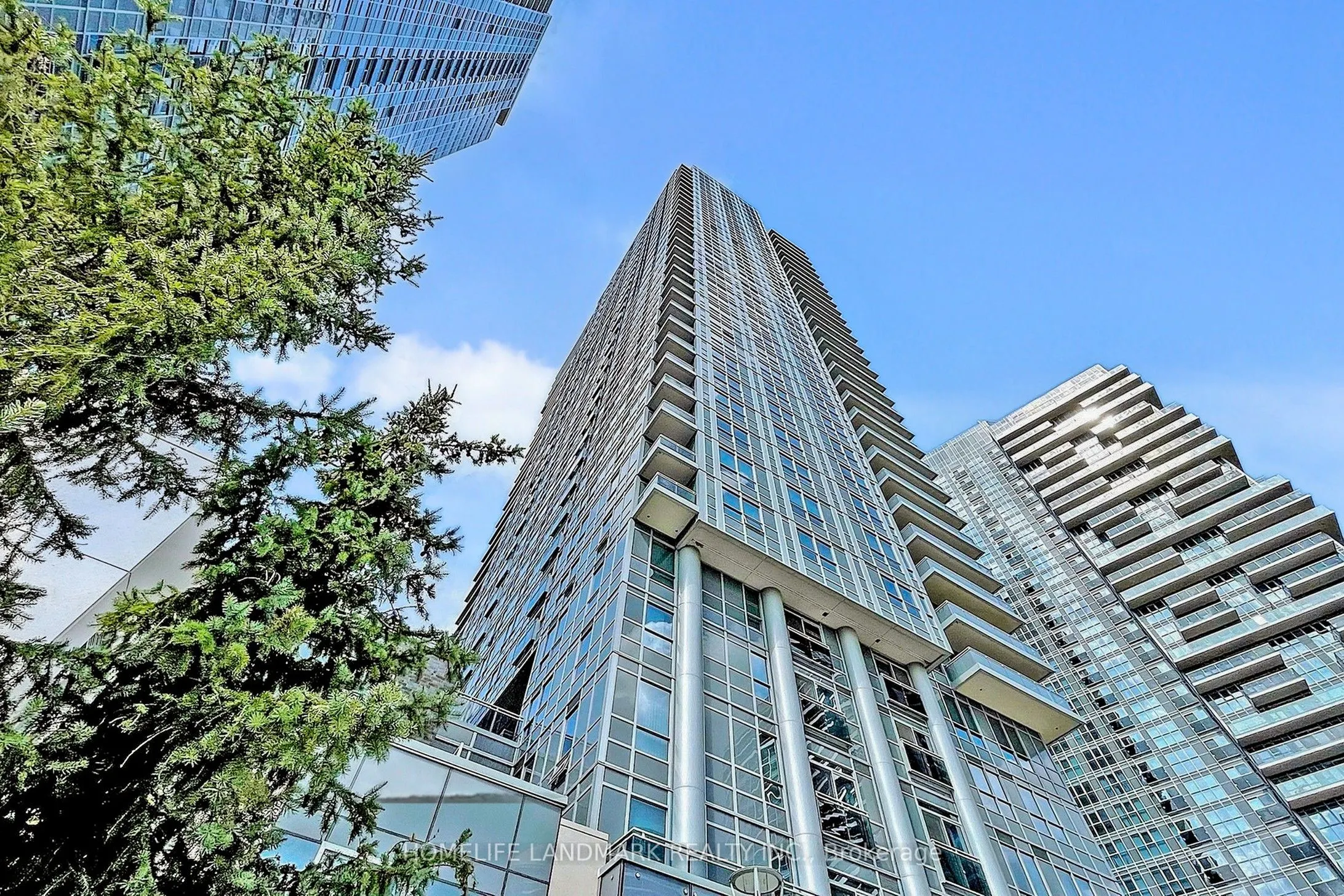 255 Village Green Square, #2106