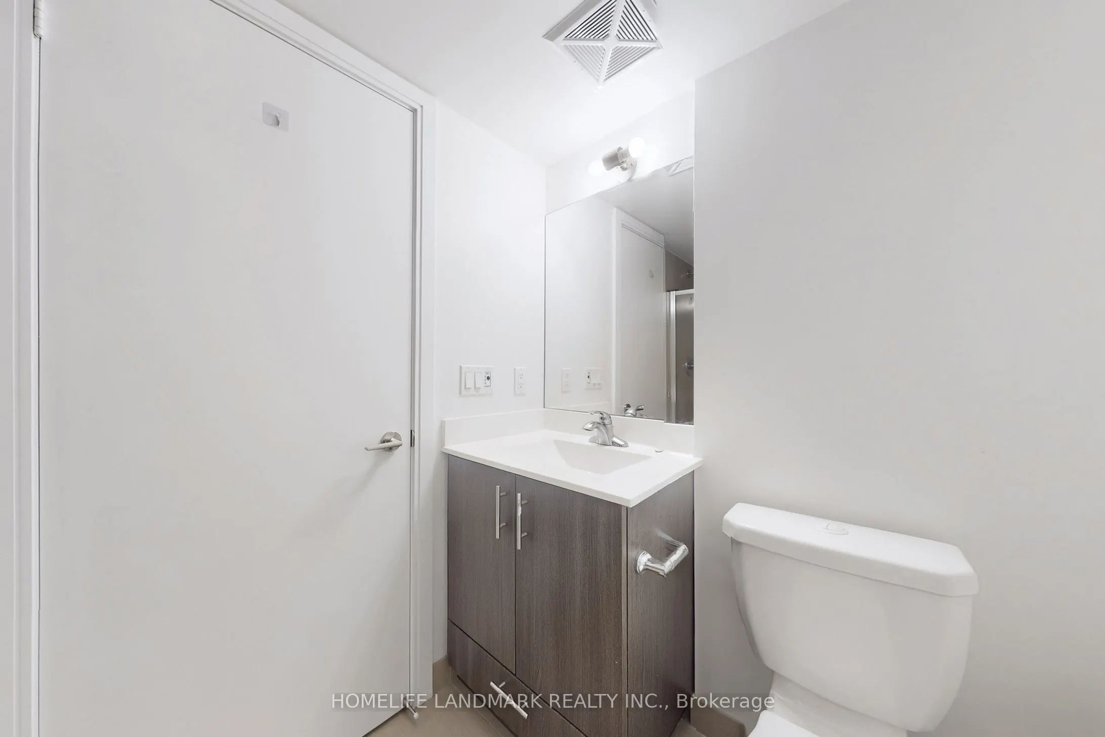 255 Village Green Square, #2106