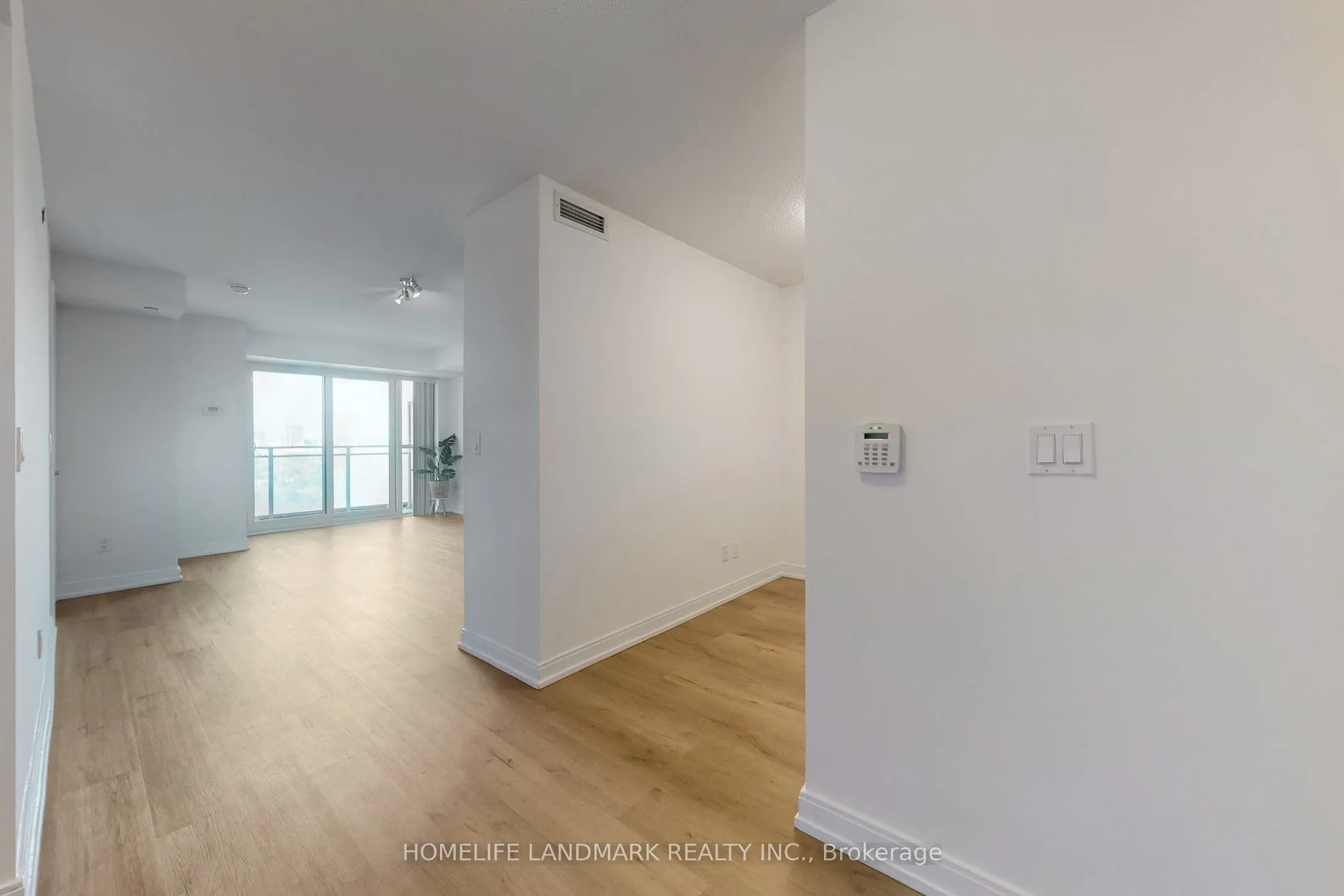 255 Village Green Square, #2106