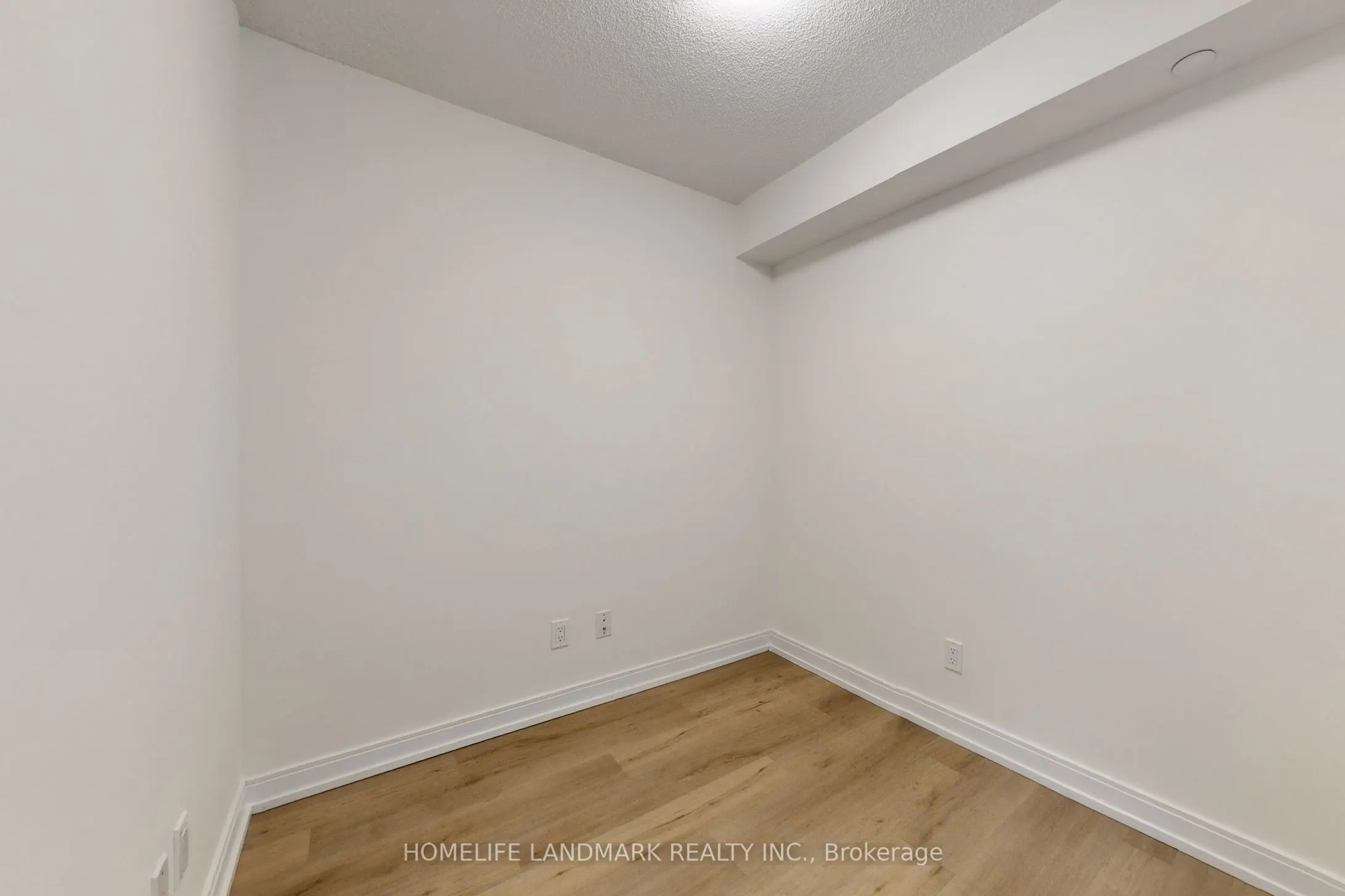255 Village Green Square, #2106