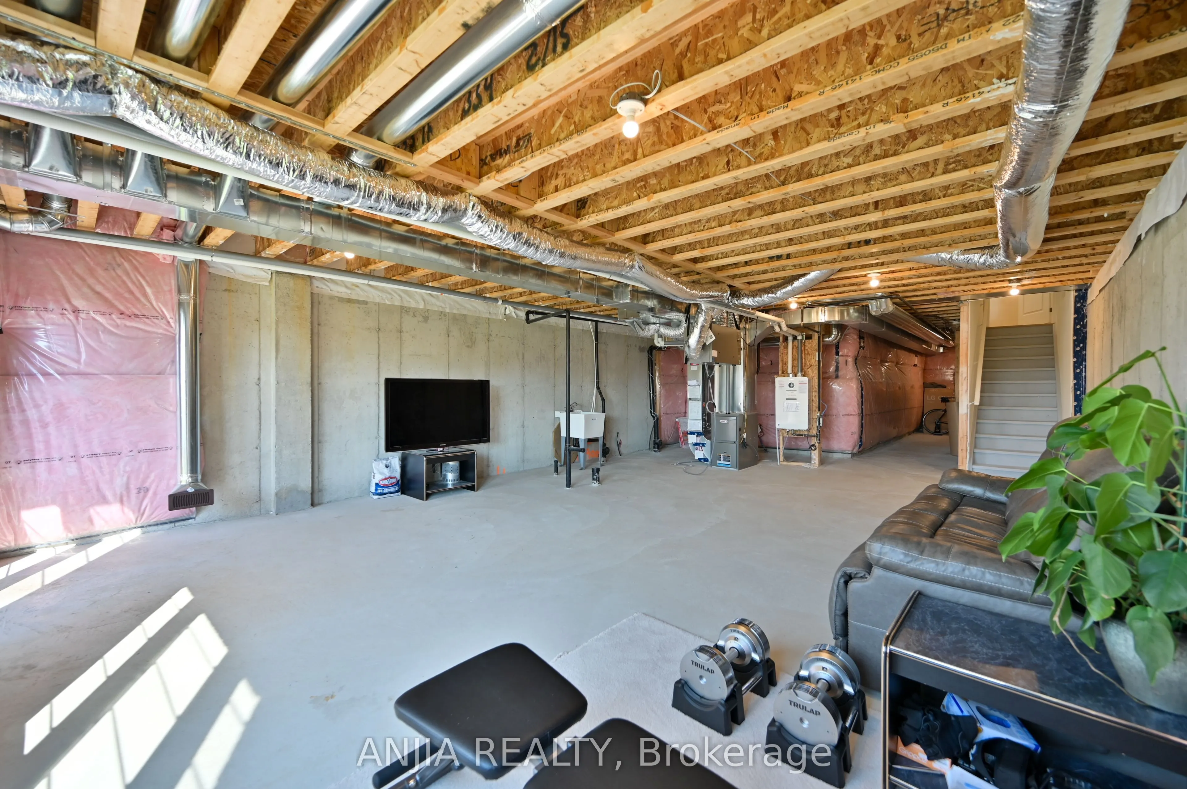 16 Velvet Drive