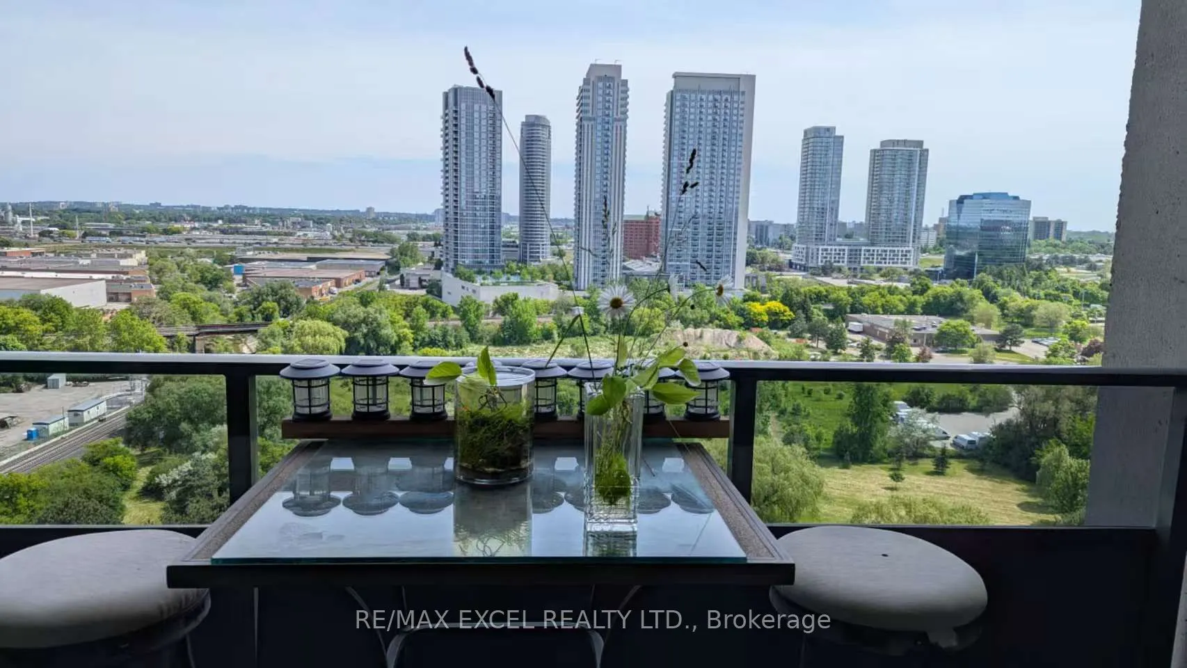 4101 Sheppard Avenue E, #1708