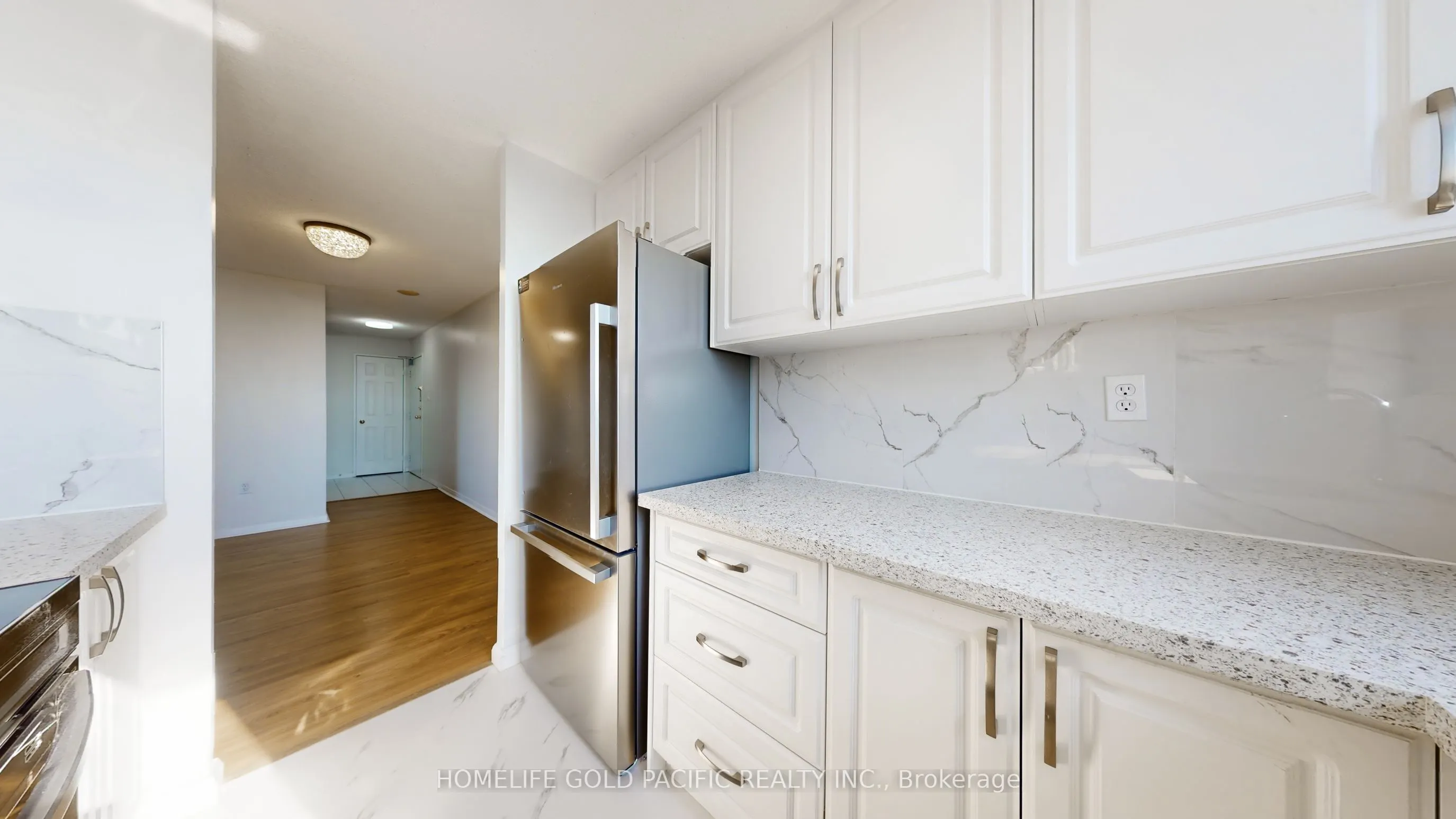 99 Blackwell Avenue, #809