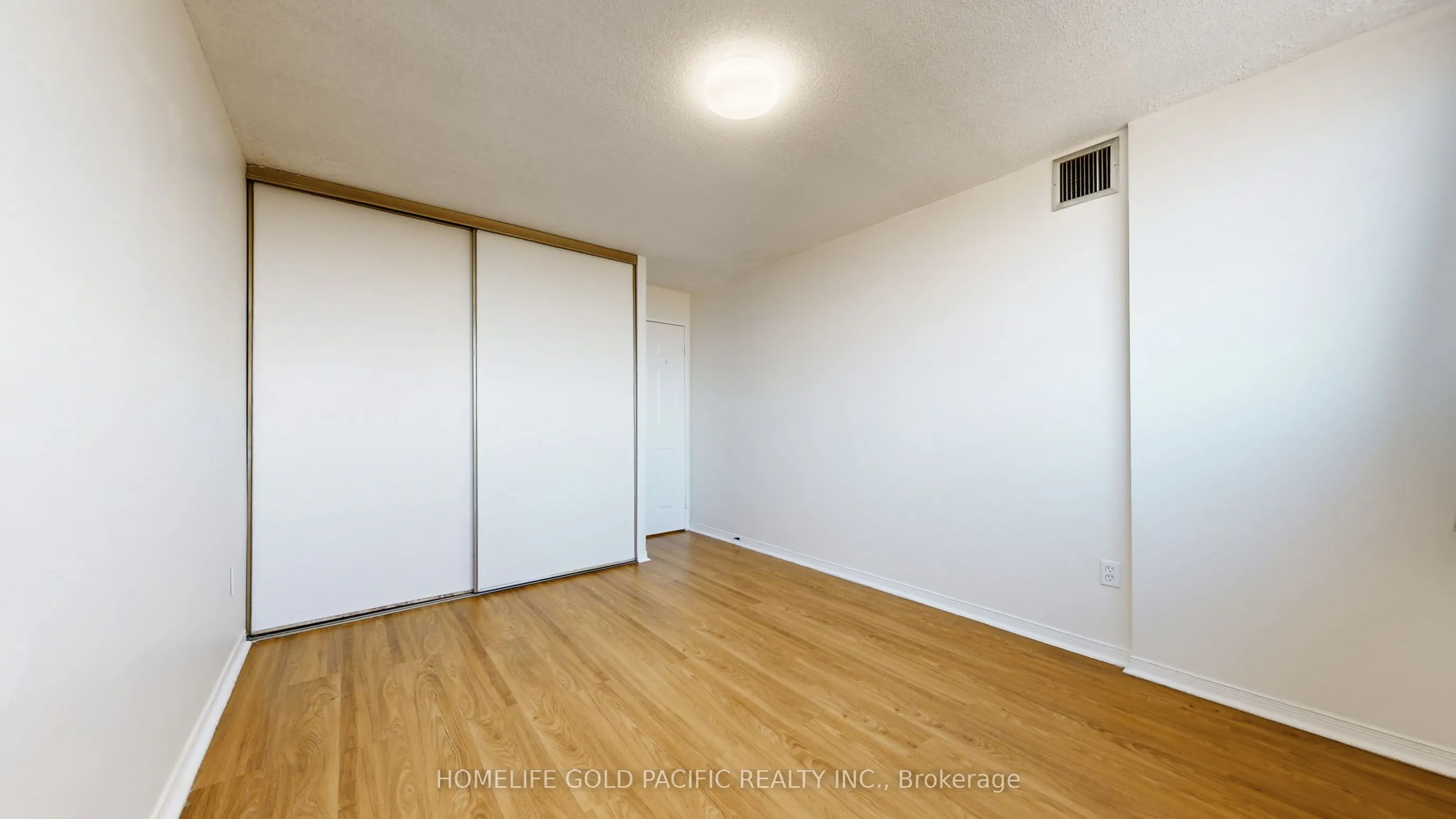 99 Blackwell Avenue, #809