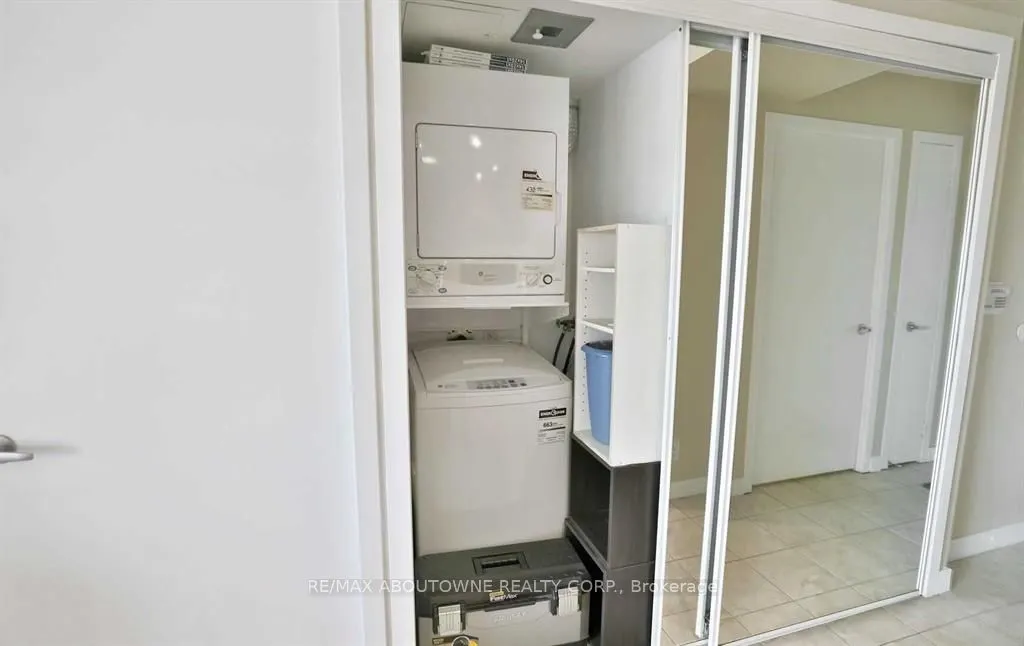 36 Lee Centre Drive, #3205