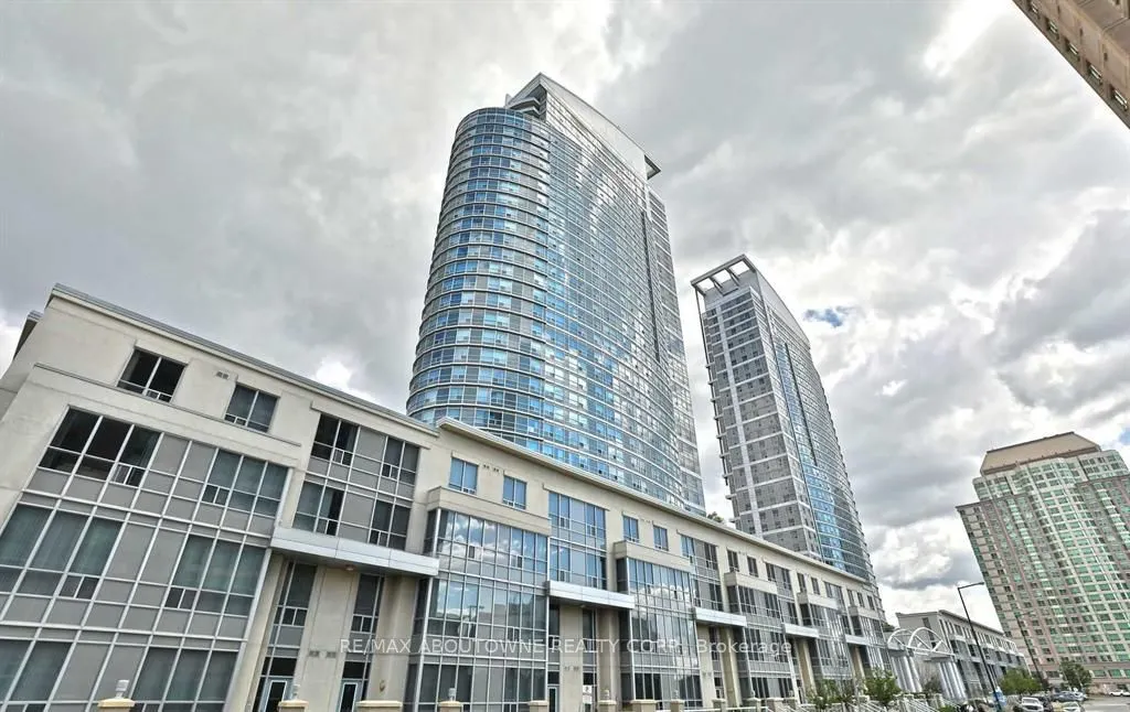 36 Lee Centre Drive, #3205