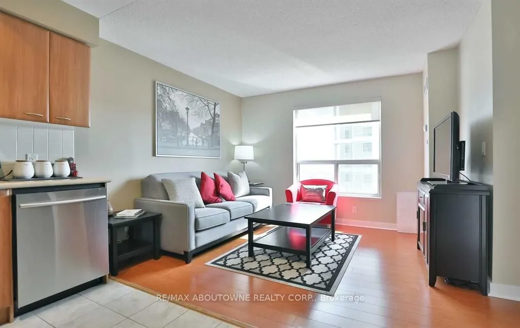 36 Lee Centre Drive, #3205