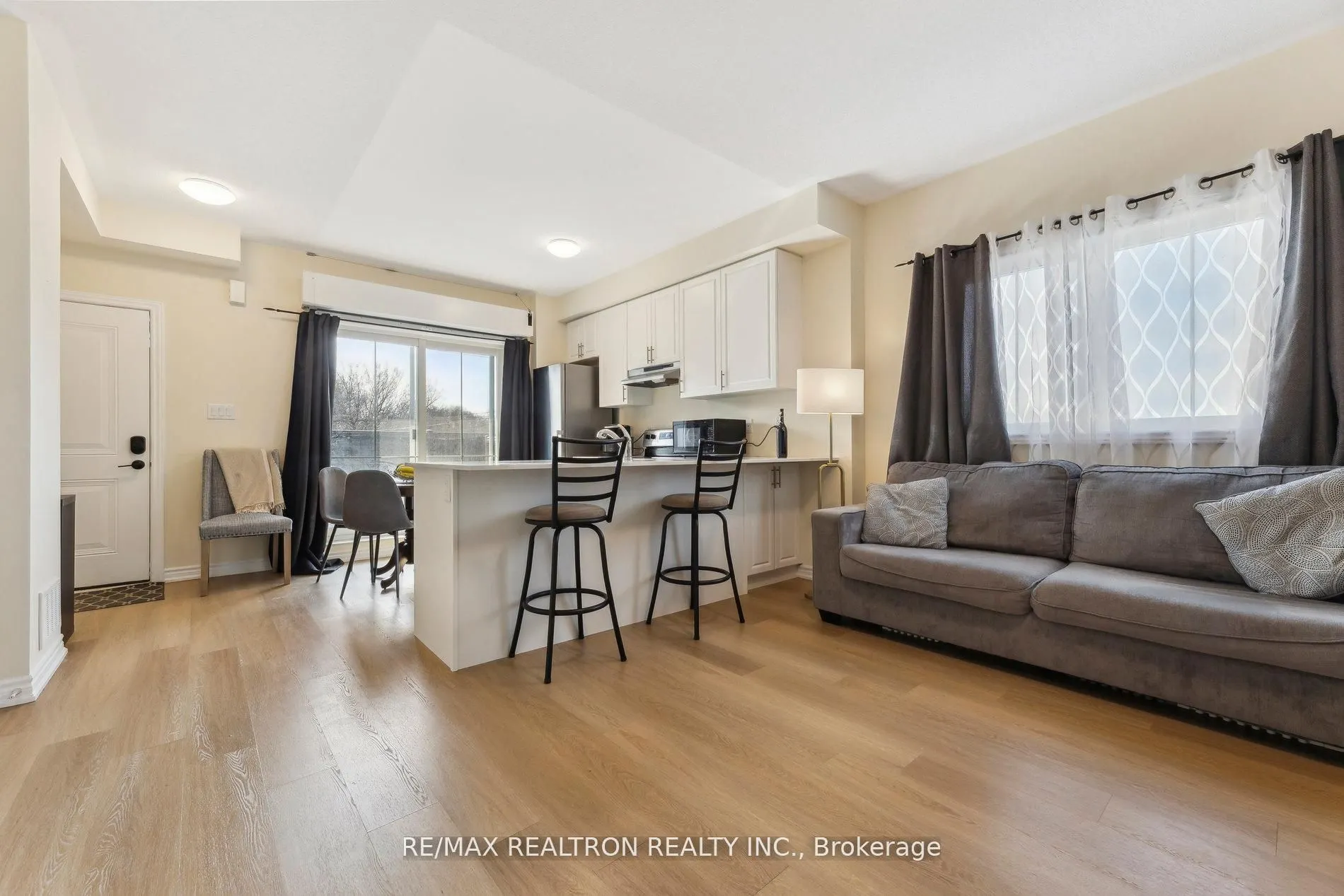 490 Beresford Path, #6