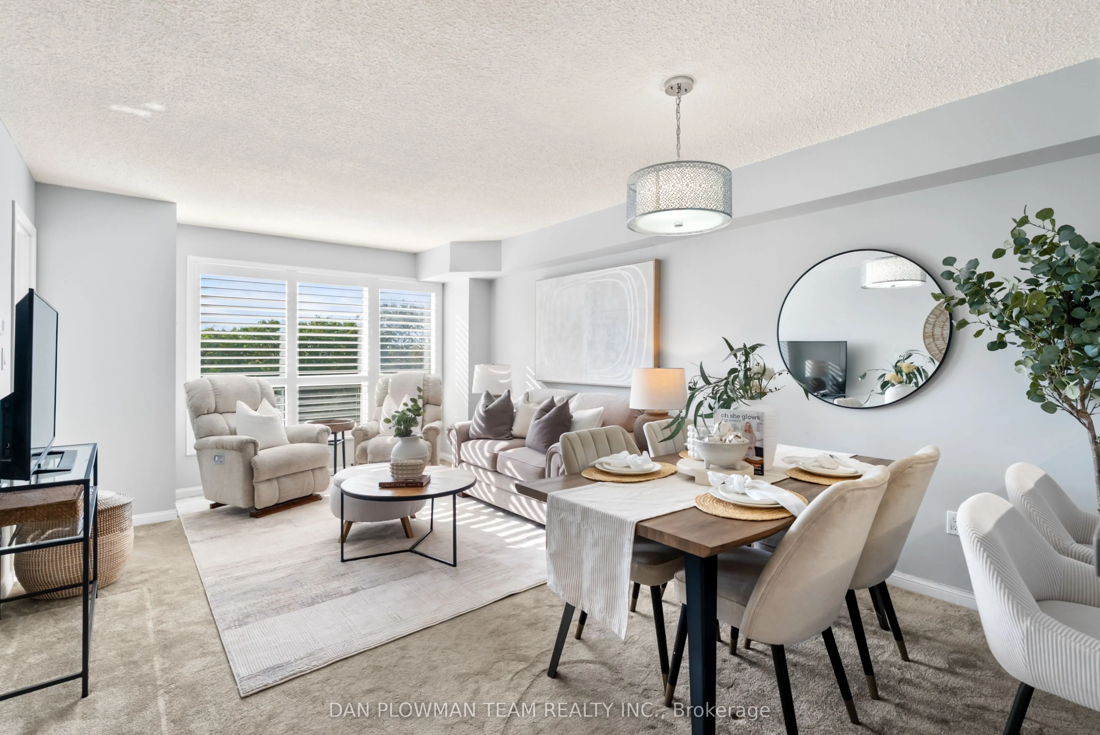 712 Rossland Road E, #609