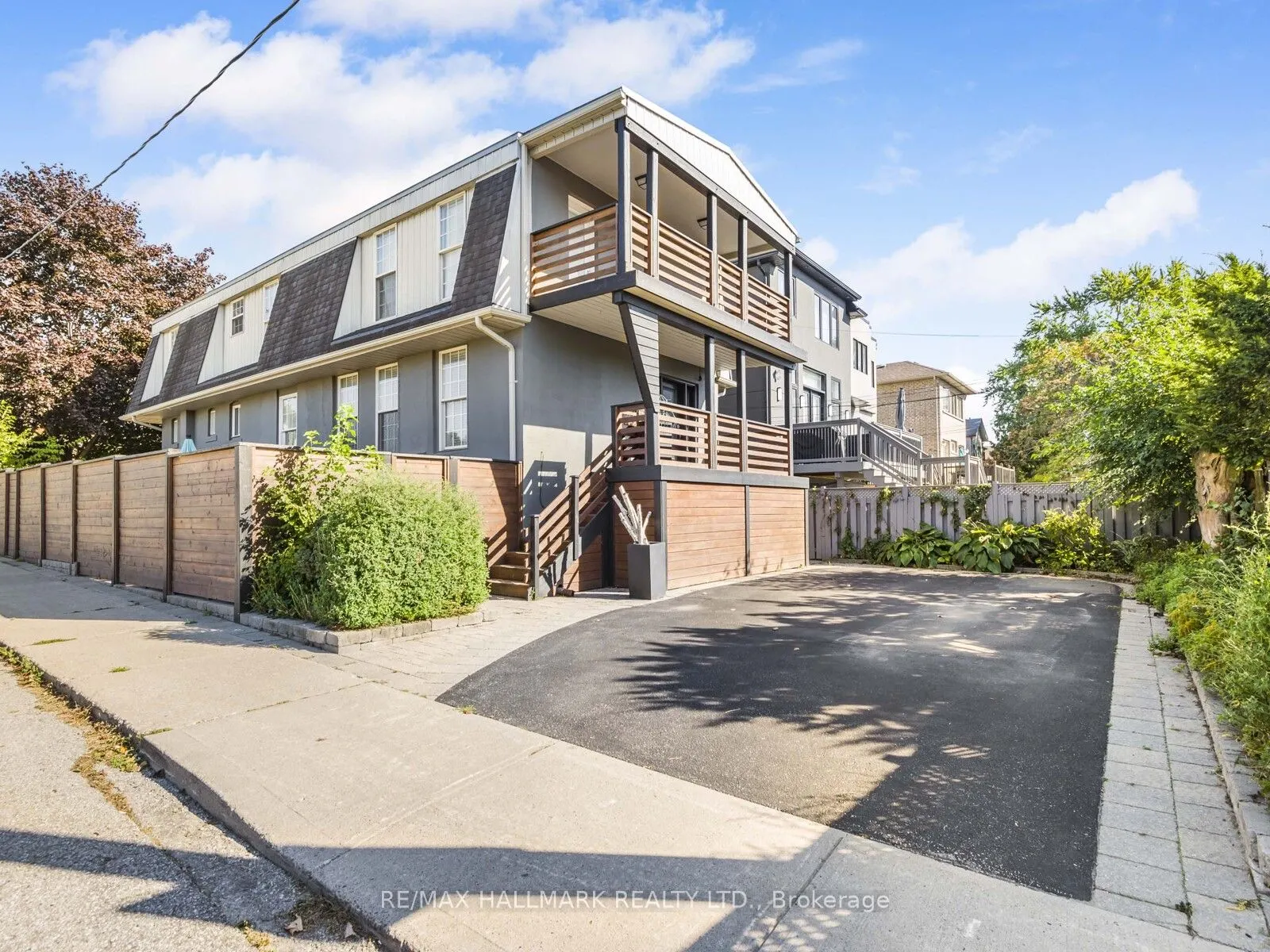 90 Leroy Avenue
