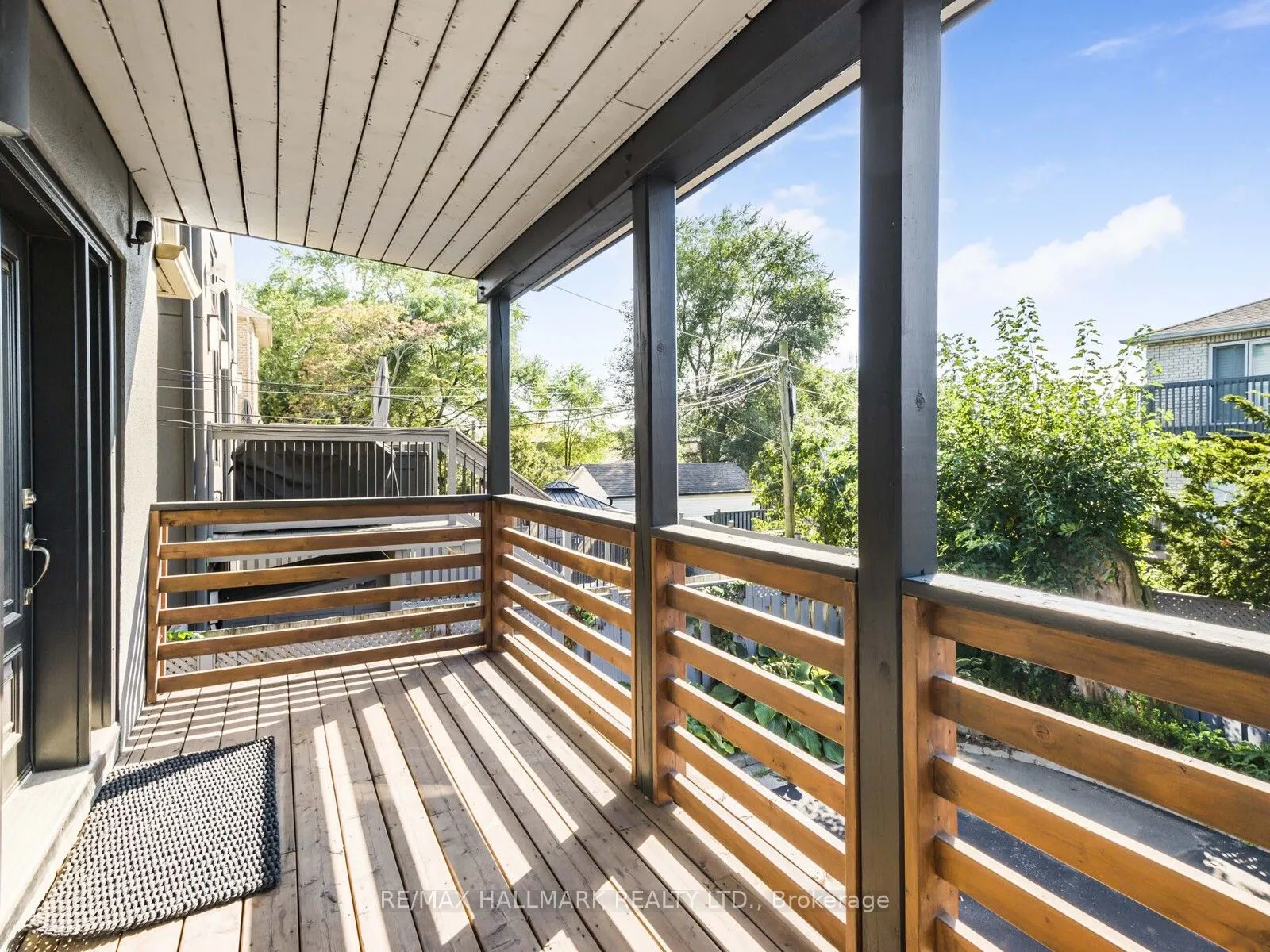 90 Leroy Avenue