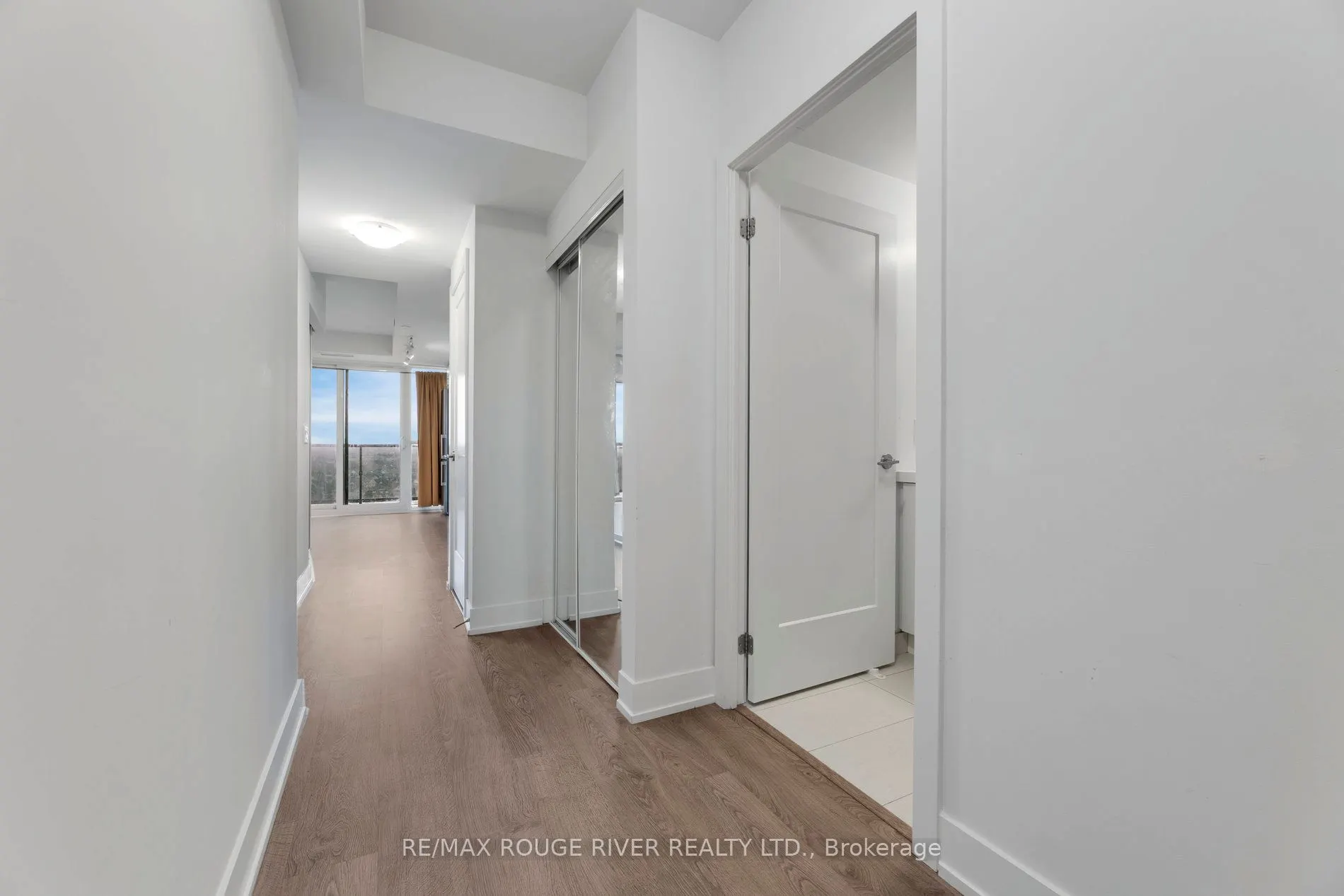 2550 Simcoe Street, #1001