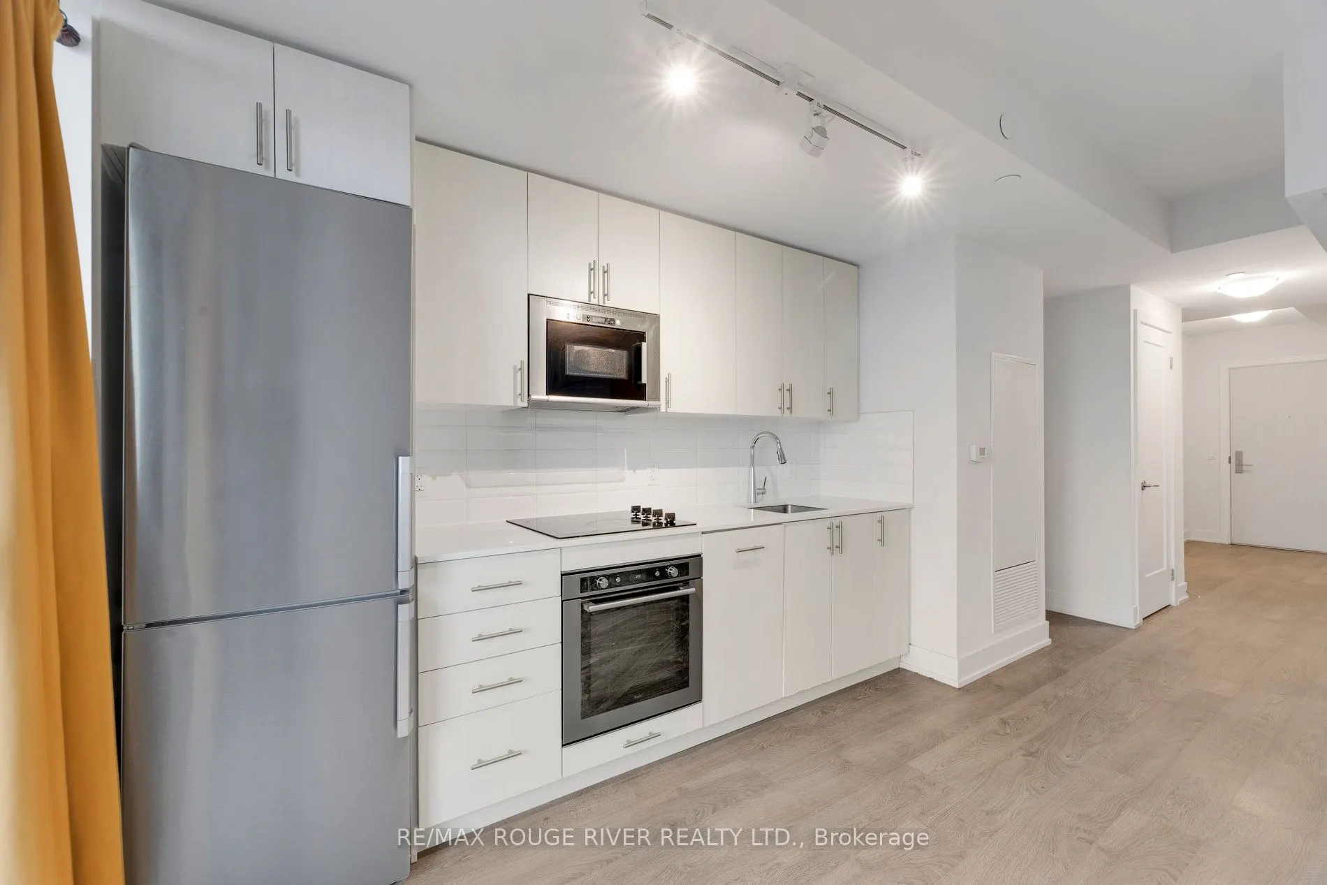 2550 Simcoe Street, #1001