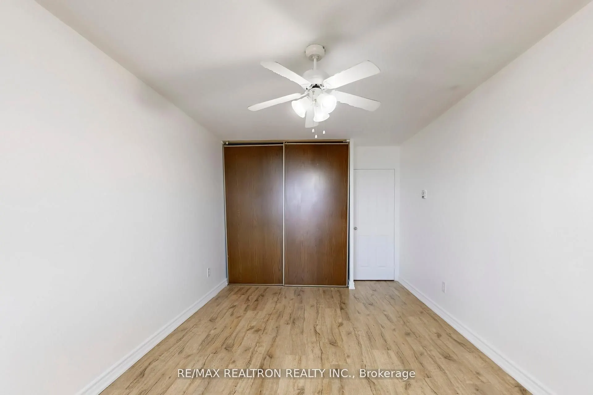3 Massey Square, #3406