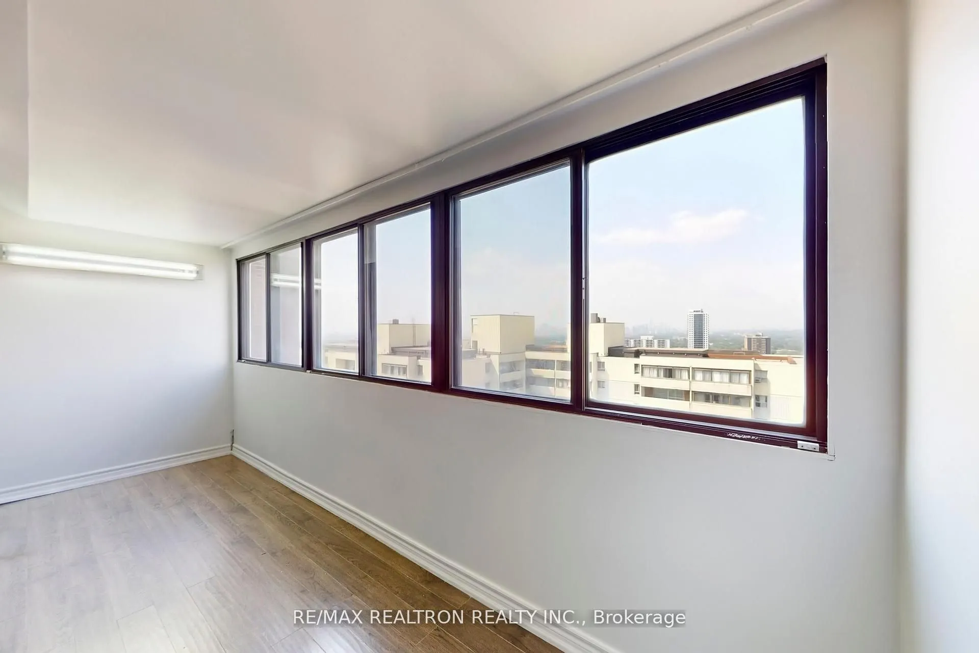 3 Massey Square, #3406