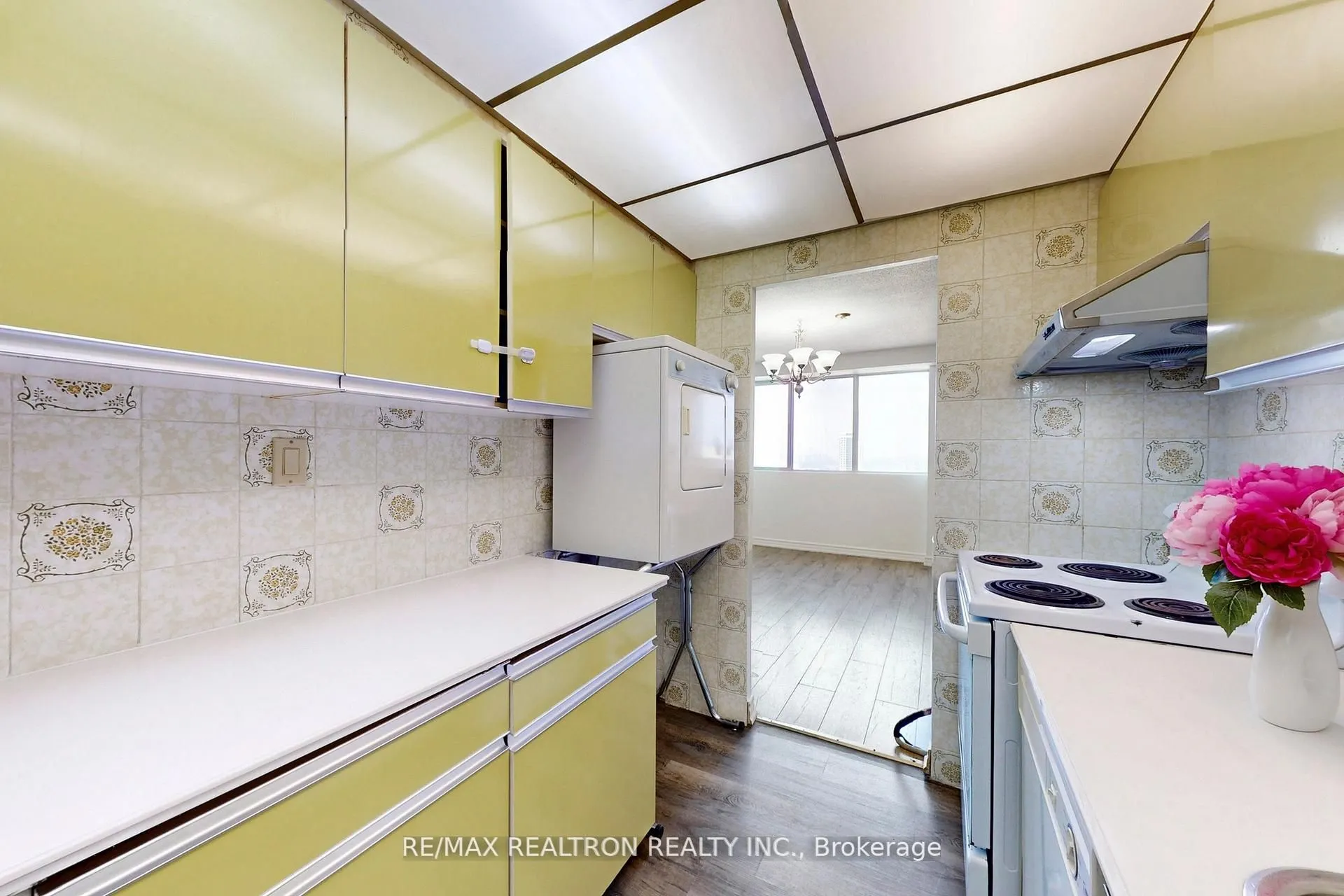 3 Massey Square, #3406