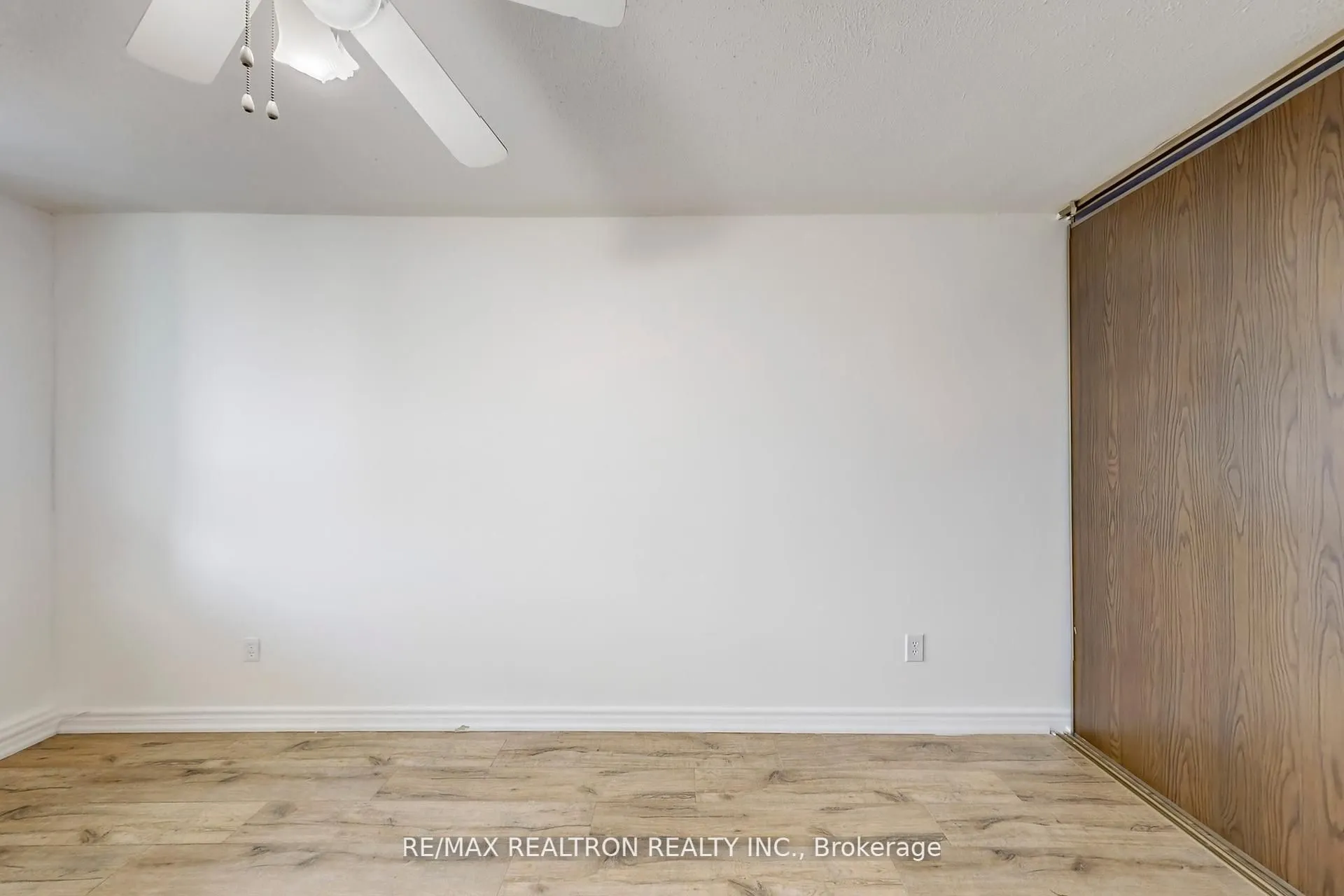 3 Massey Square, #3406