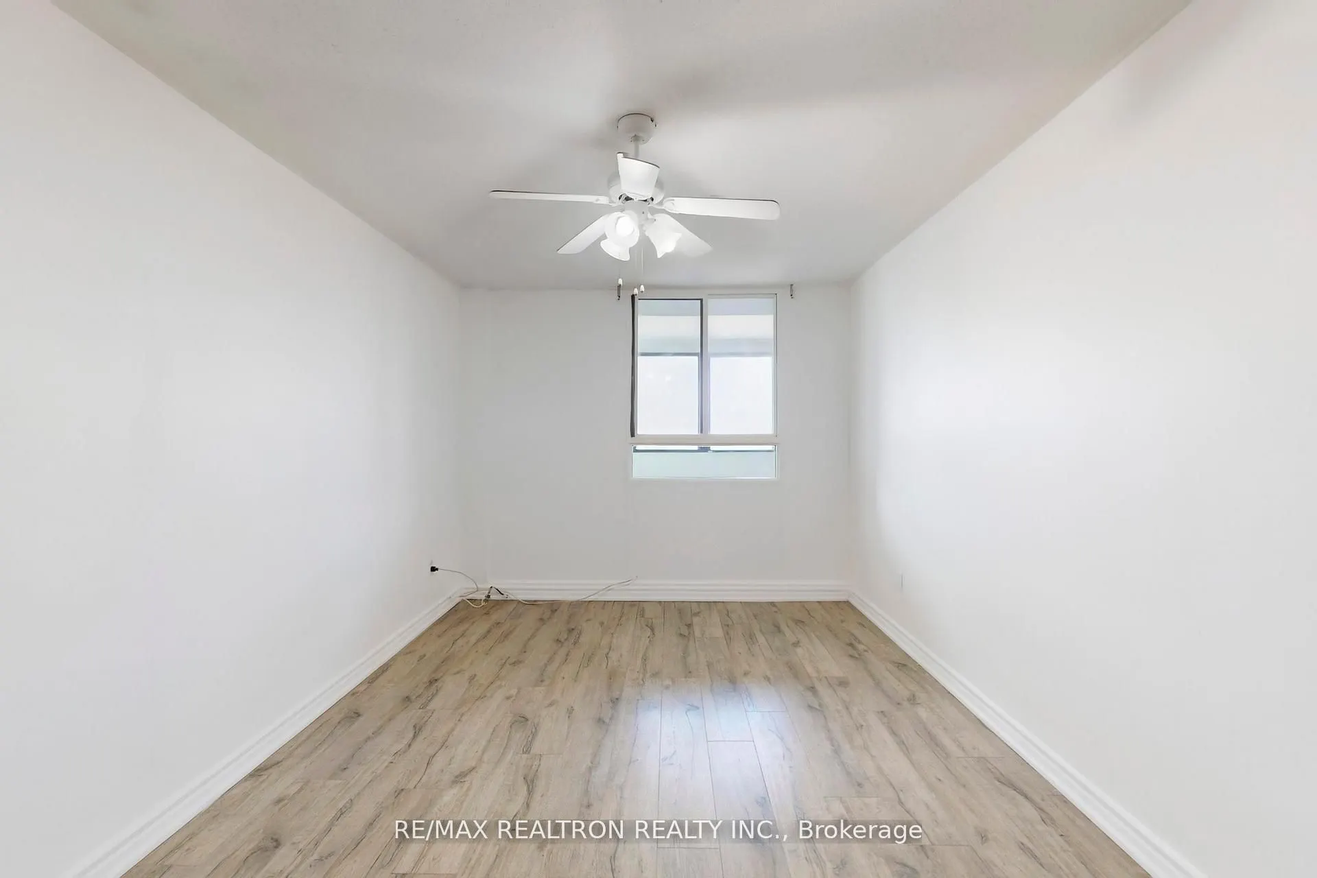 3 Massey Square, #3406