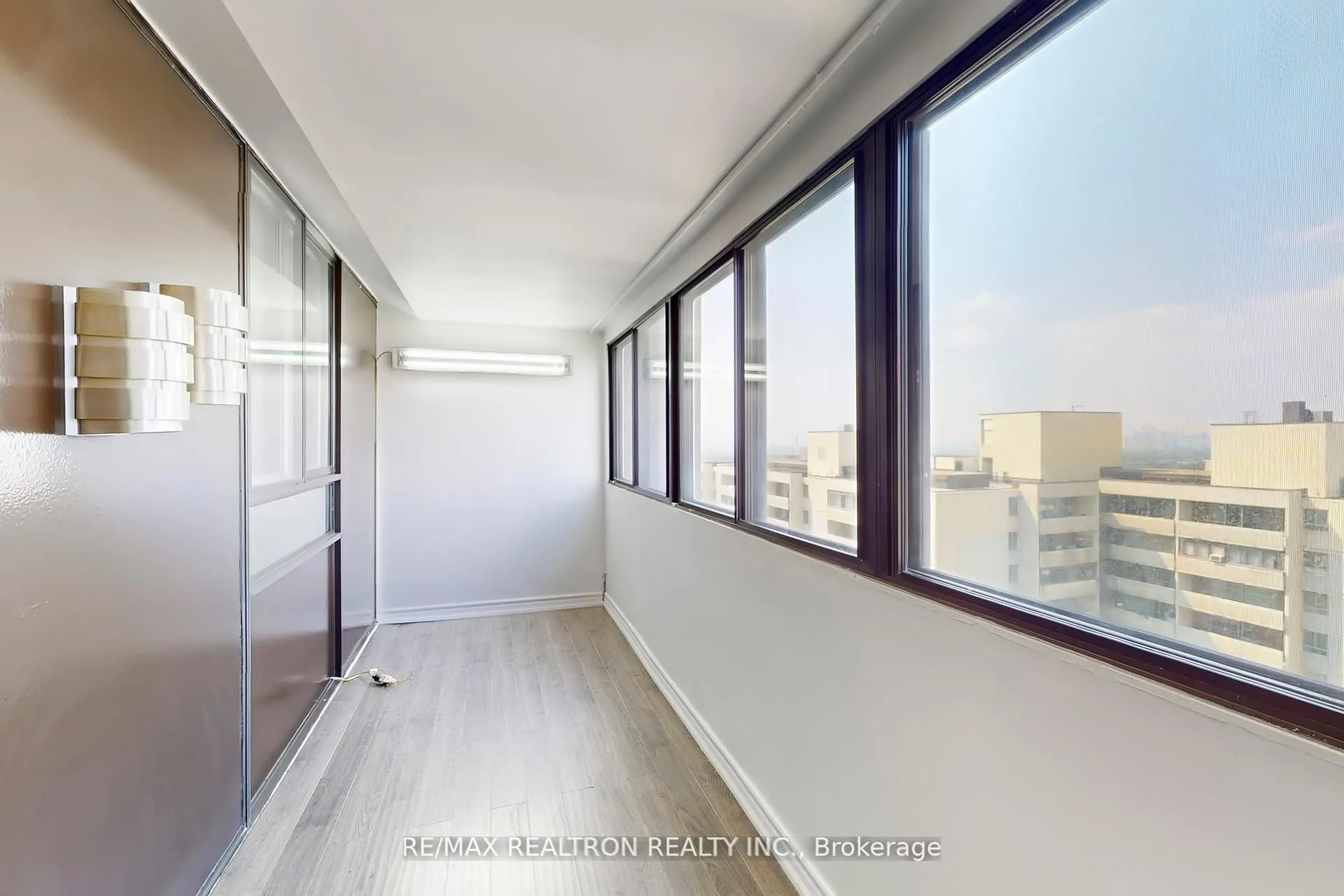 3 Massey Square, #3406