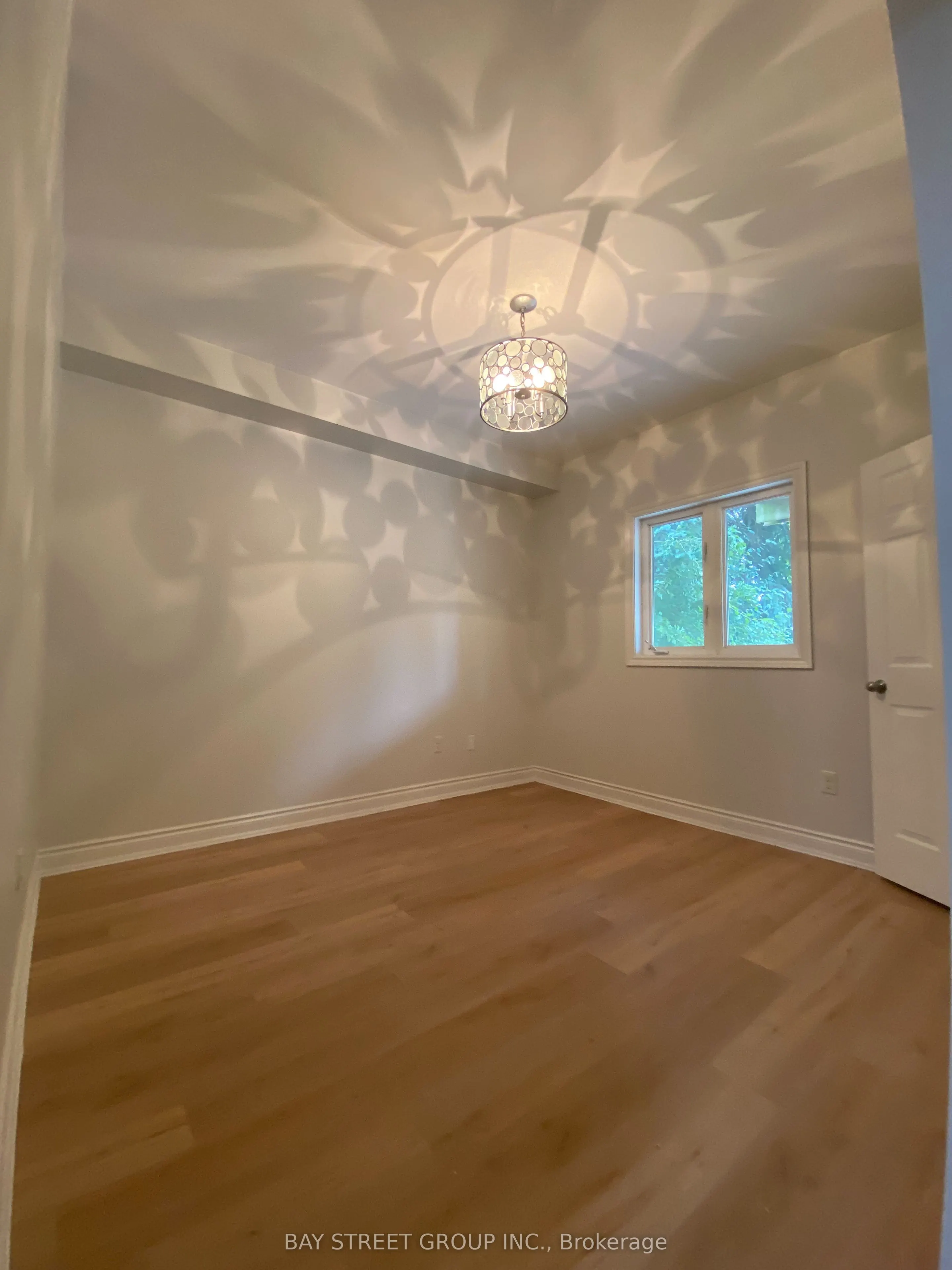 343 Pine Avenue, #lower level