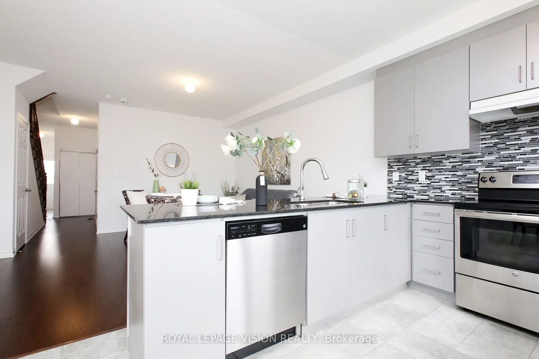 24 Prospect Way