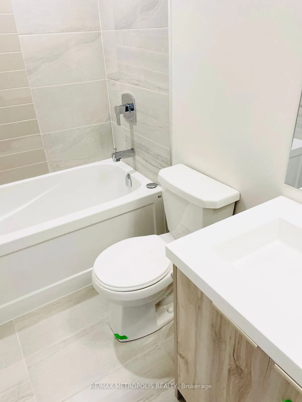 2203 Kingston Road, #20