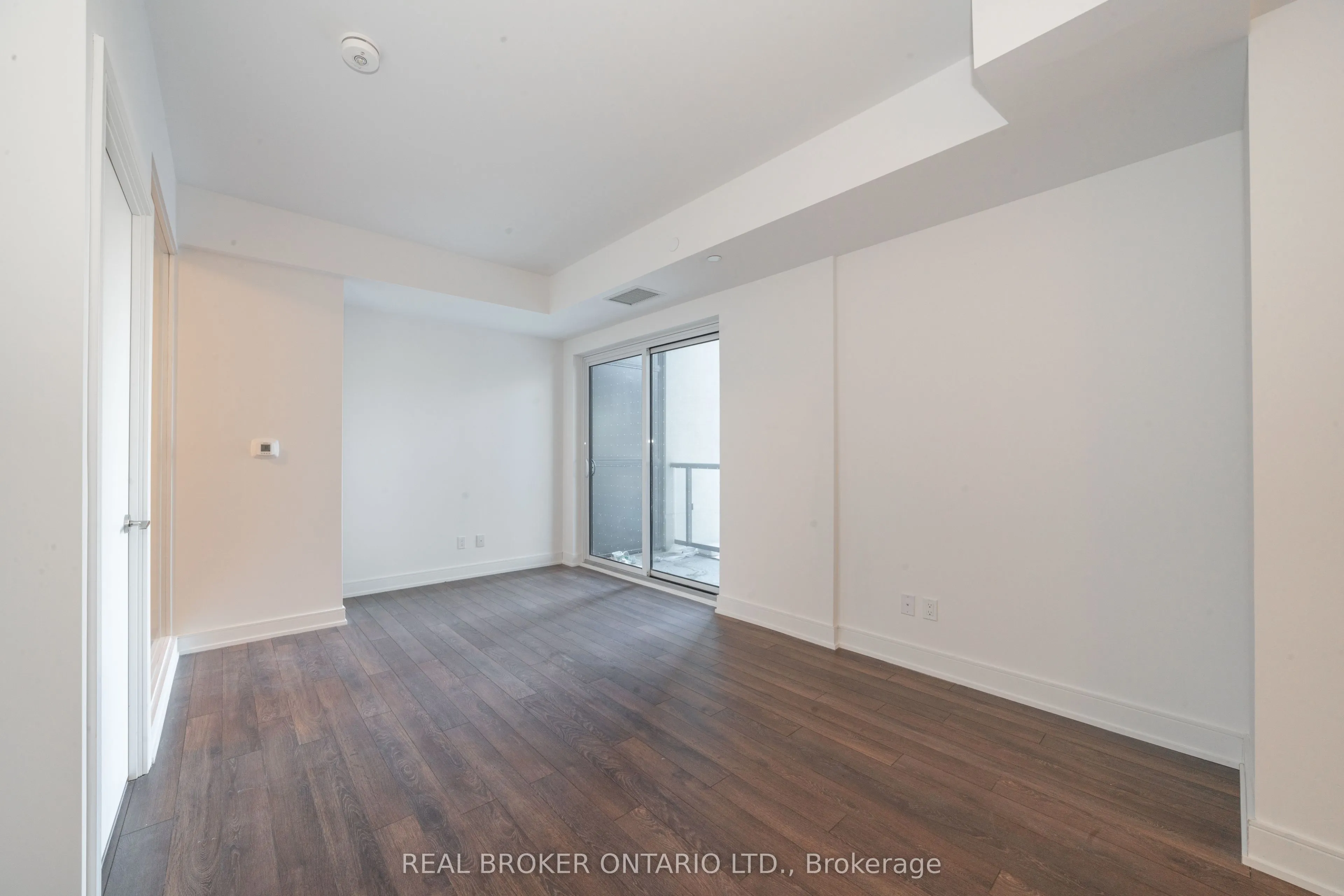 1350 Ellesmere Road, #327