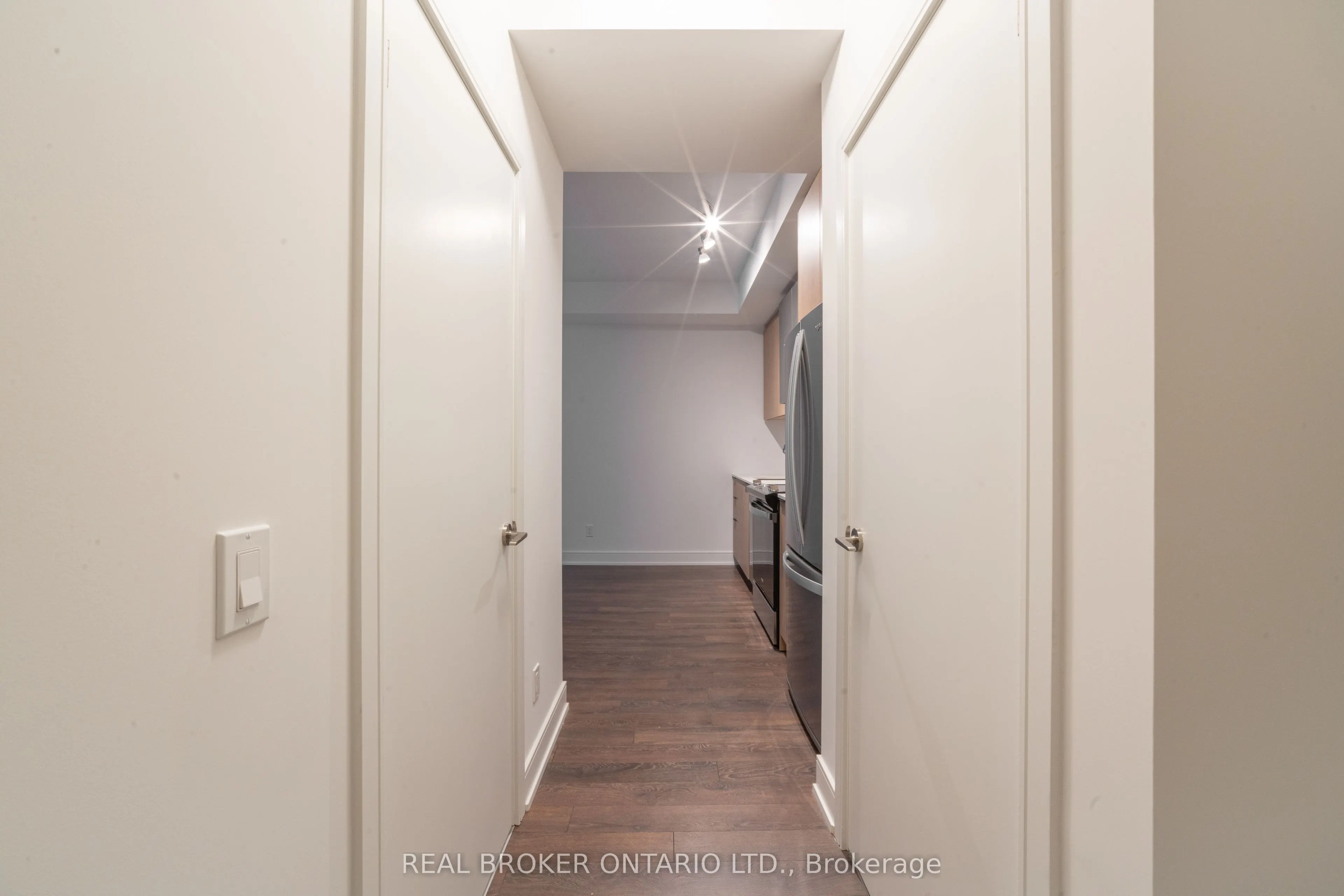 1350 Ellesmere Road, #327