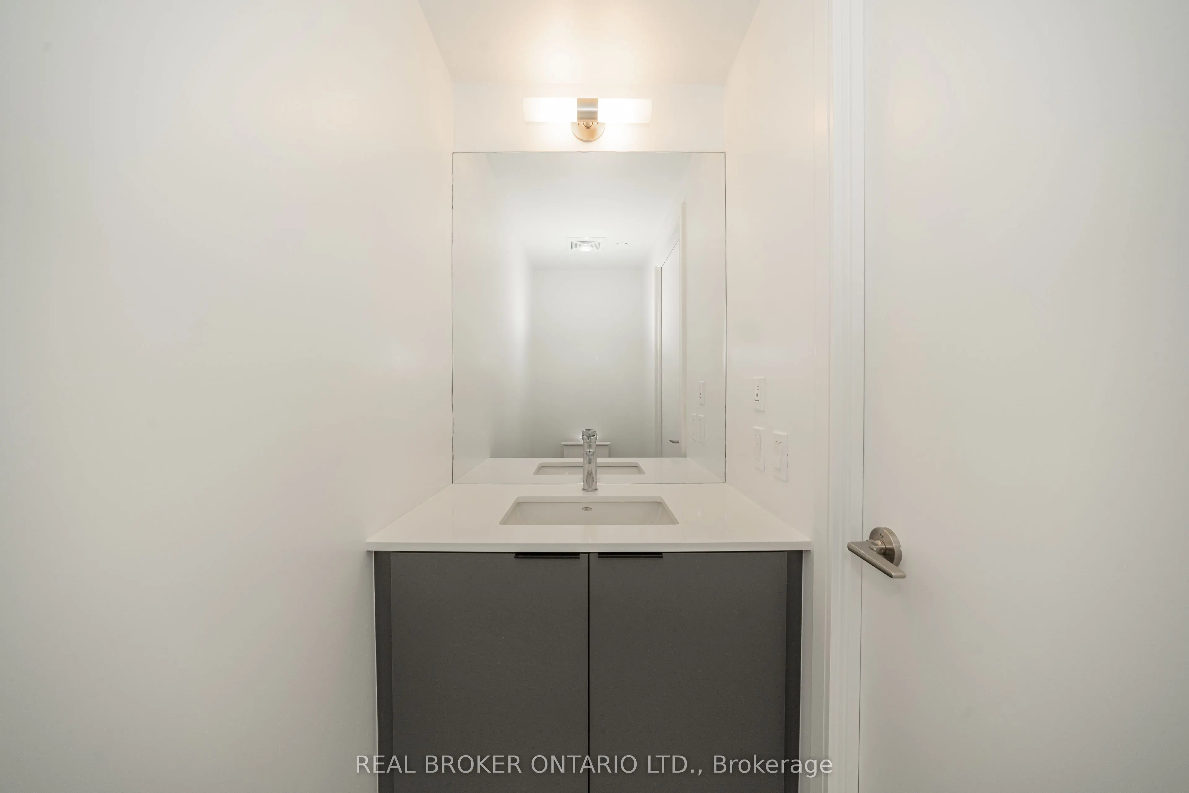 1350 Ellesmere Road, #327