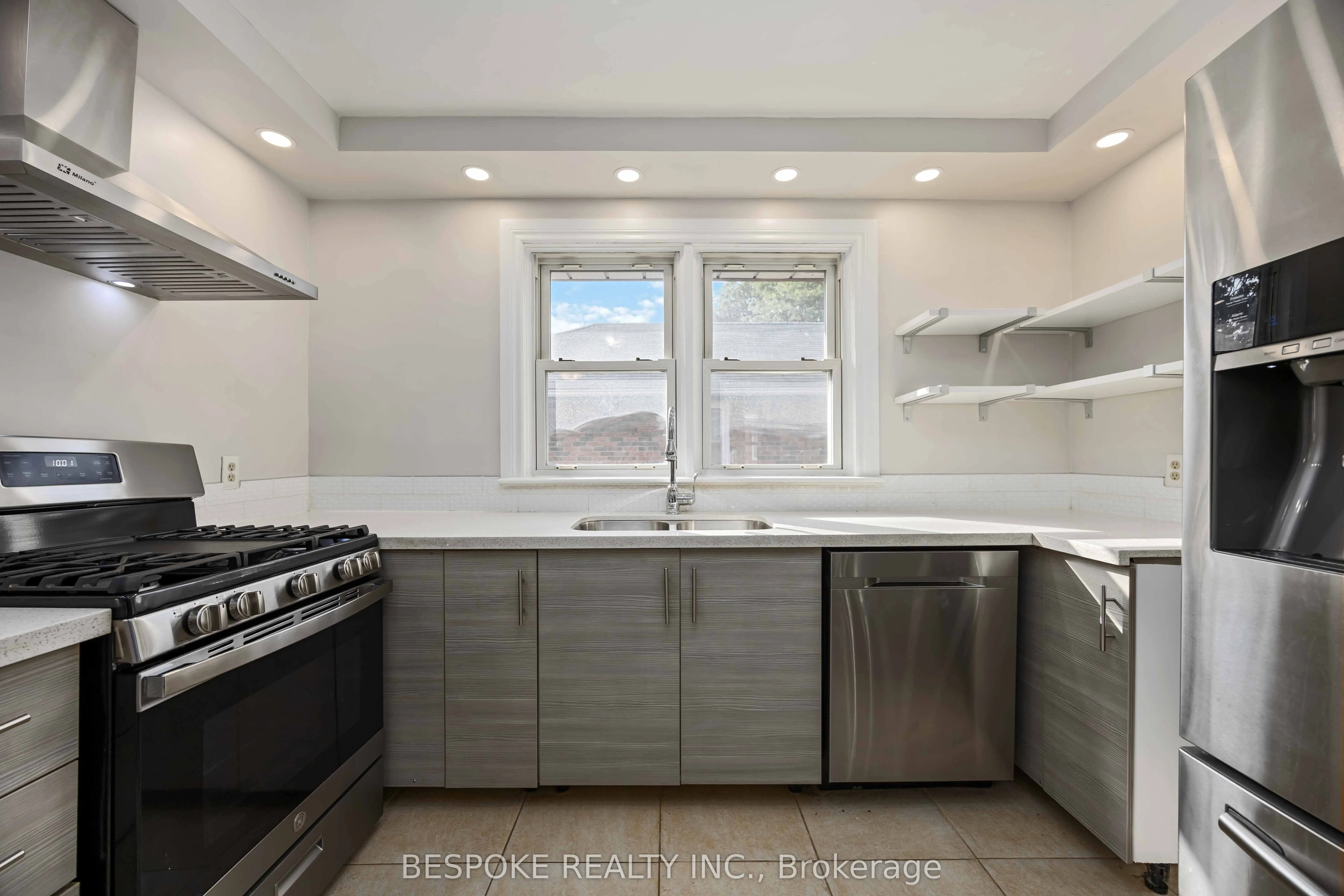 300 Cadillac Avenue S, #Upper