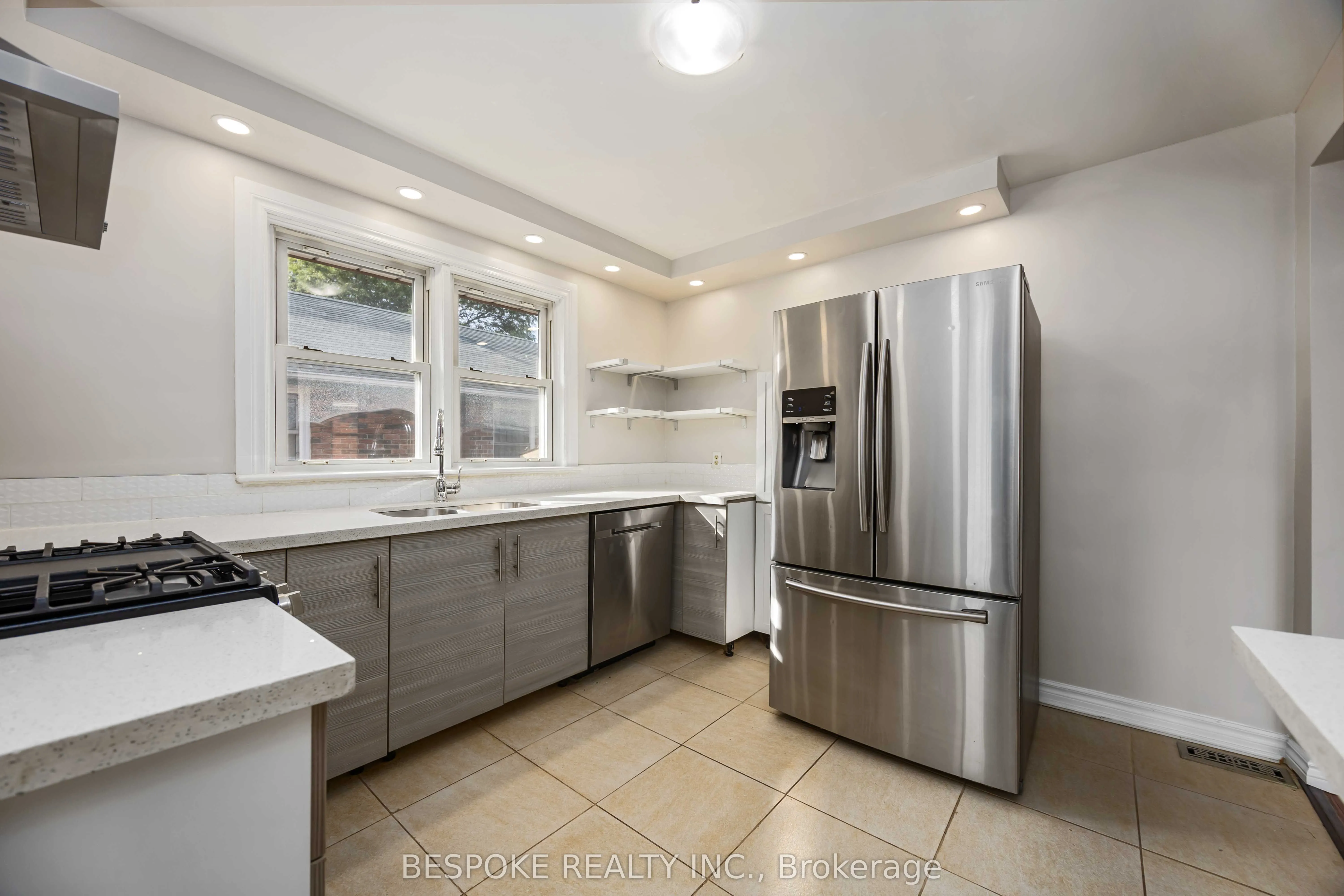300 Cadillac Avenue S, #Upper