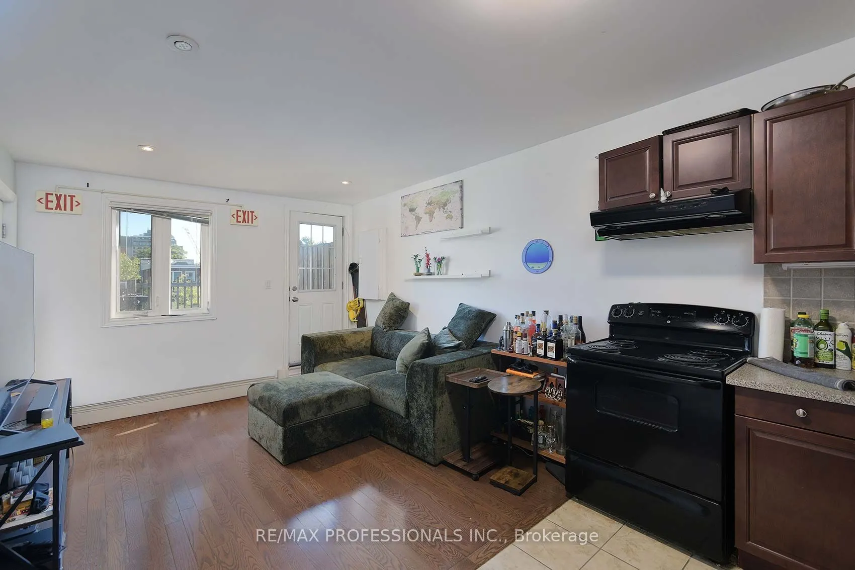 945 Logan Avenue
