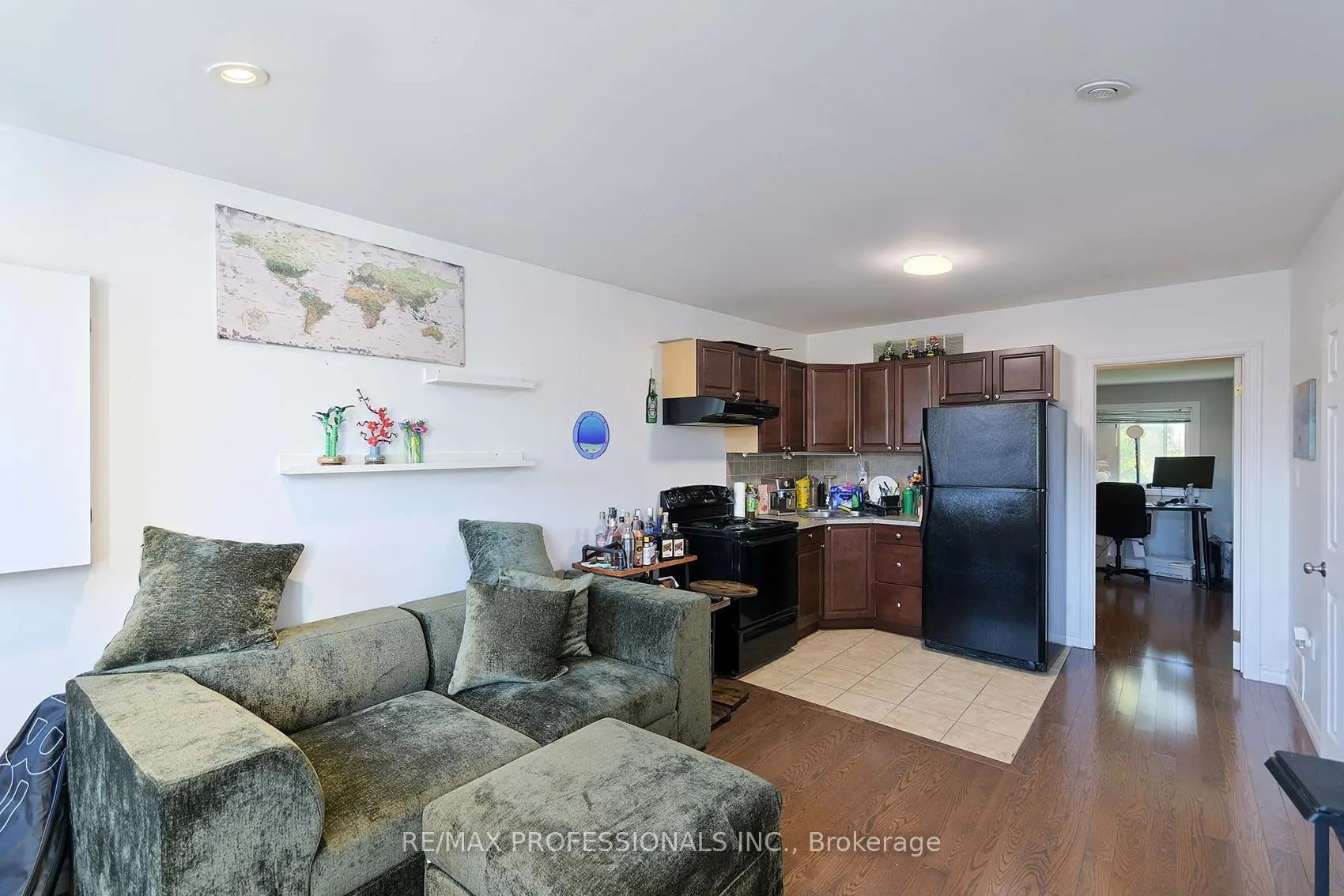 945 Logan Avenue