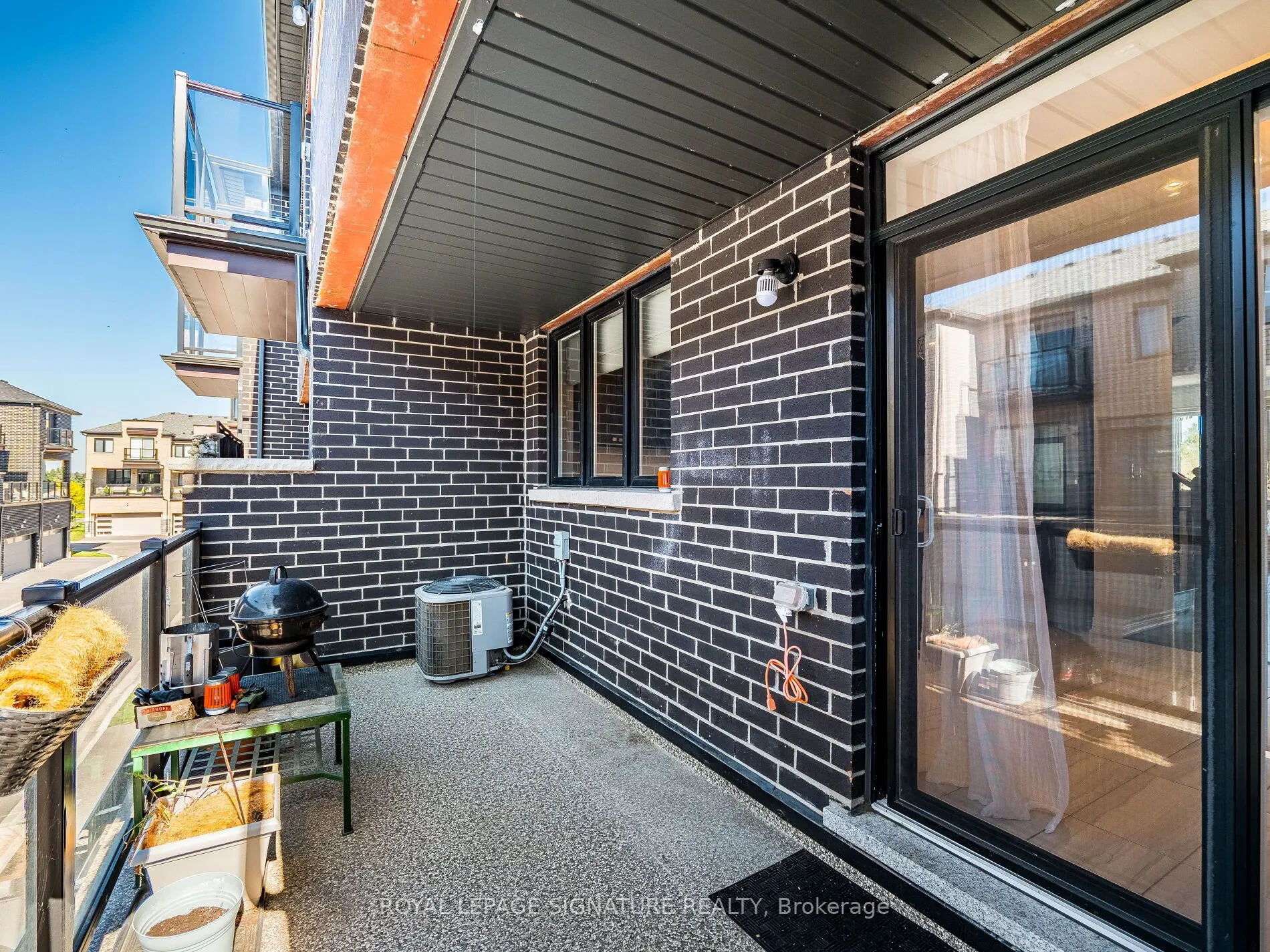 28 Dockside Way